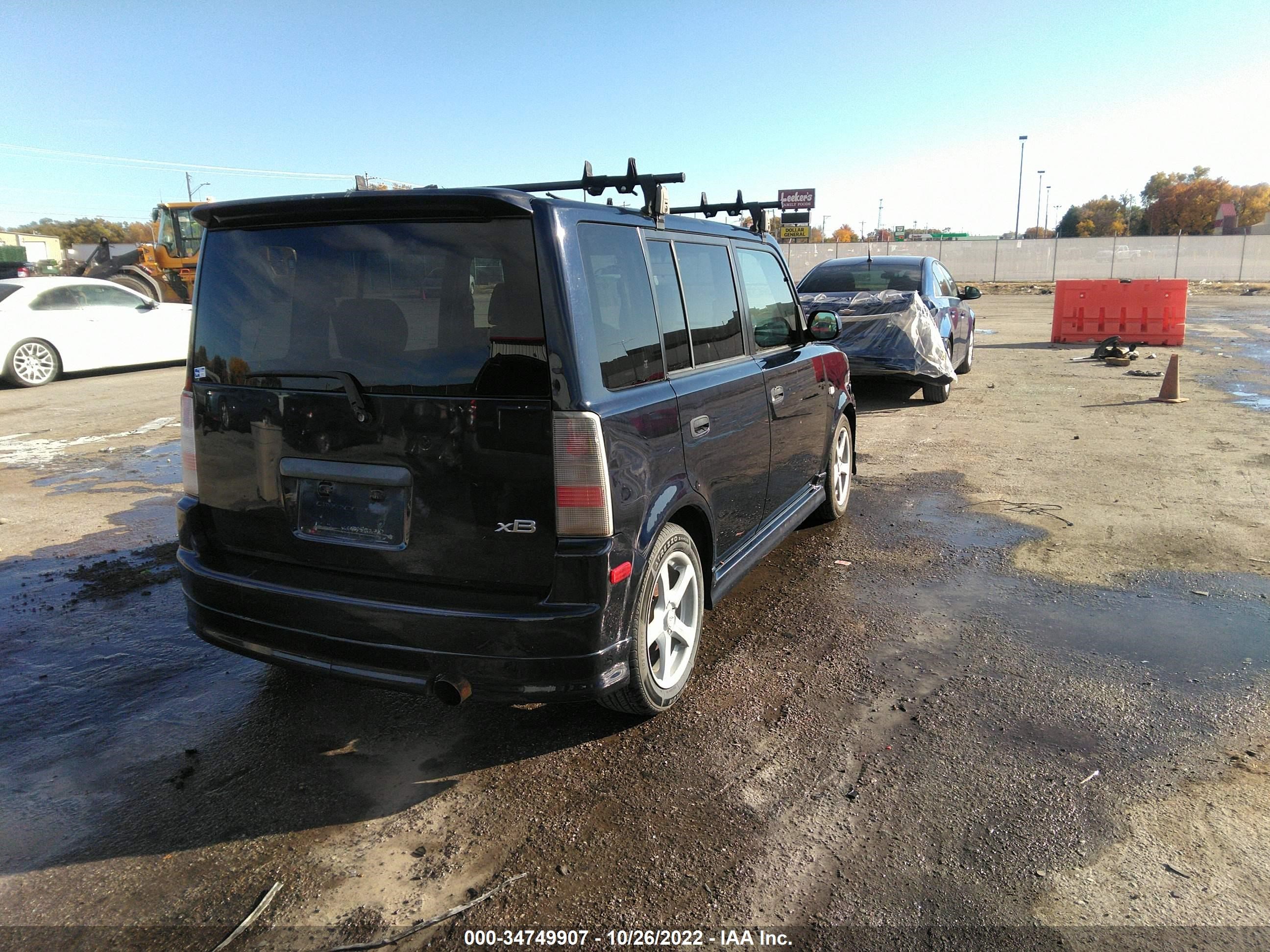 Photo 3 VIN: JTLKT324150207865 - SCION XB 