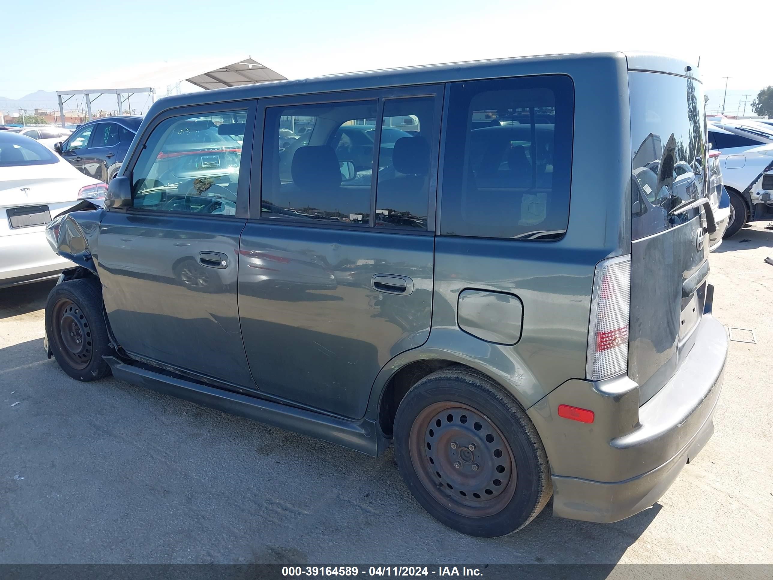 Photo 2 VIN: JTLKT324154029870 - SCION XB 