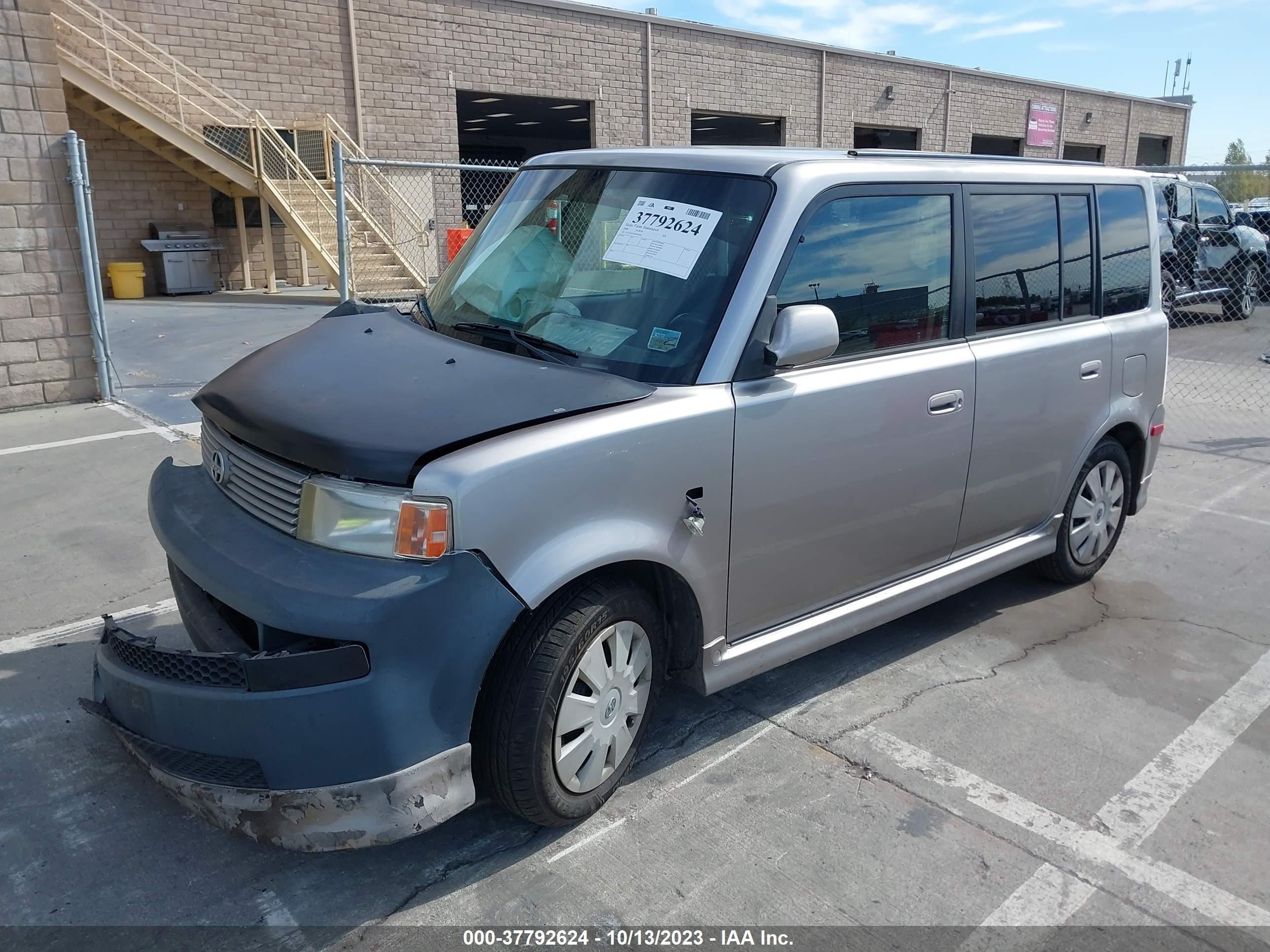 Photo 1 VIN: JTLKT324164032656 - SCION XB 