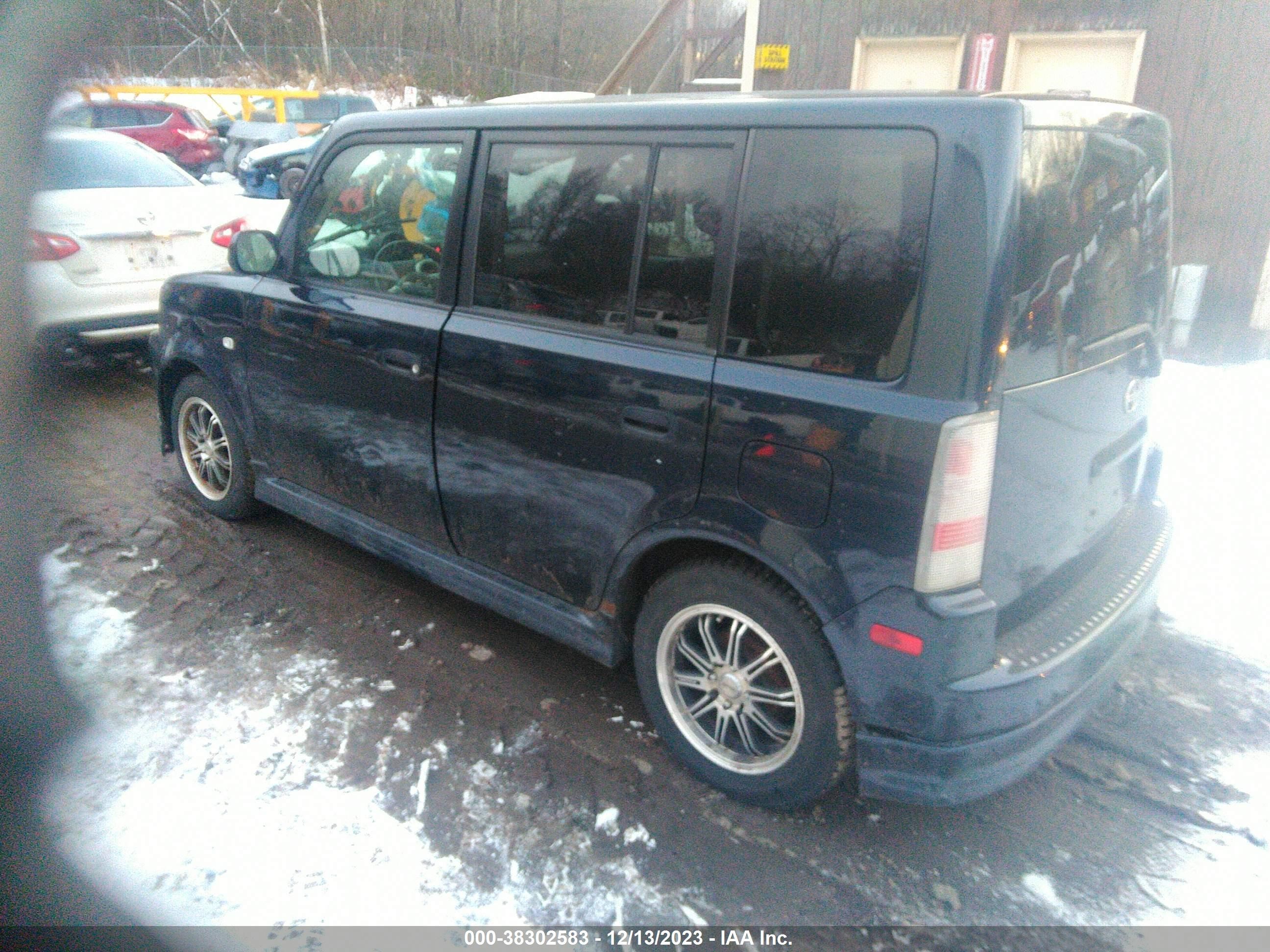 Photo 2 VIN: JTLKT324164063342 - SCION XB 