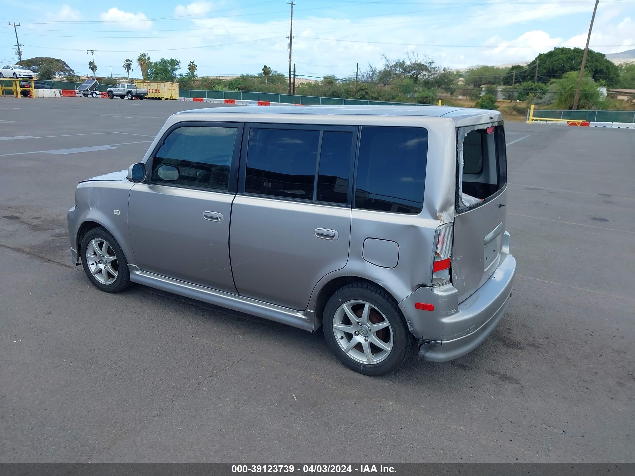 Photo 2 VIN: JTLKT324250199999 - SCION XB 