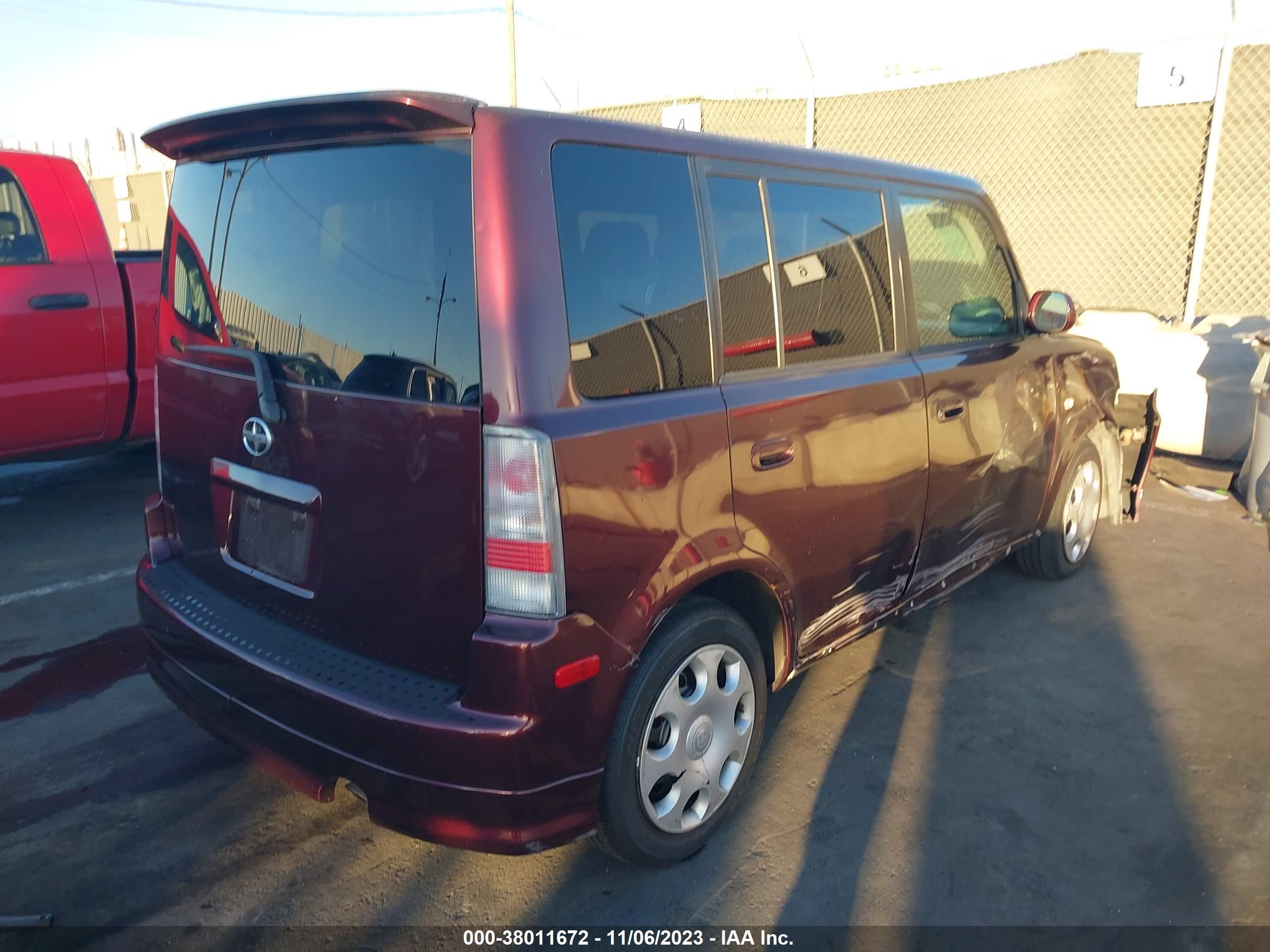 Photo 3 VIN: JTLKT324254023768 - SCION XB 