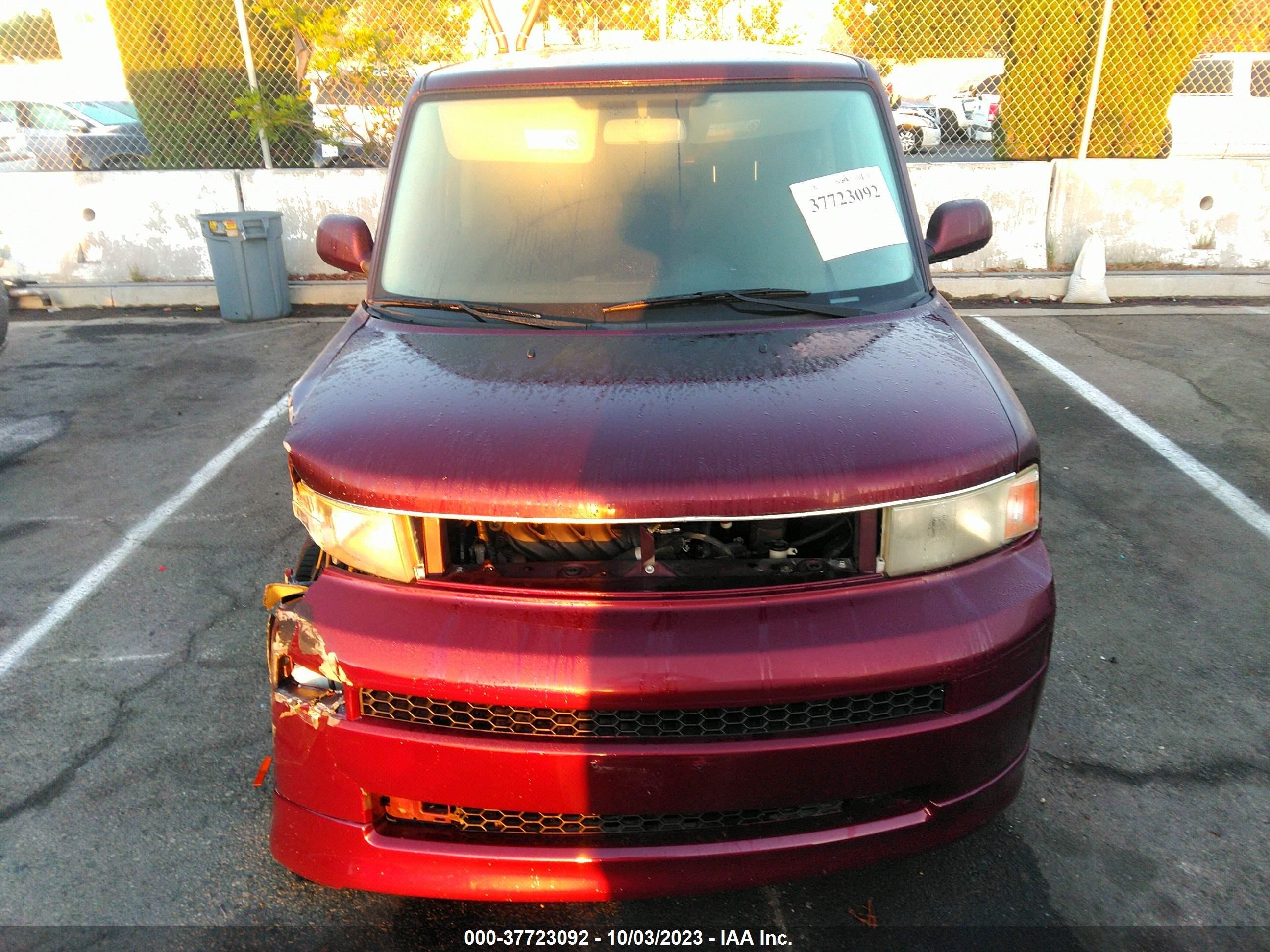 Photo 11 VIN: JTLKT324340141477 - SCION XB 