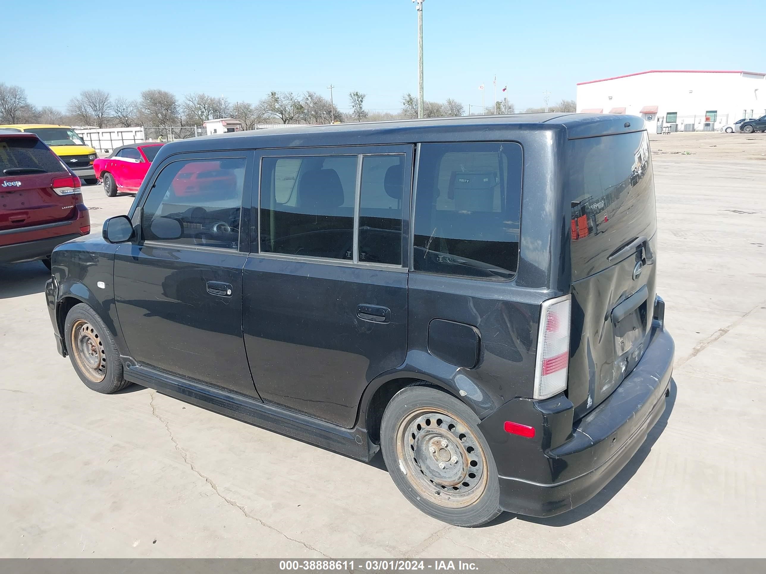 Photo 2 VIN: JTLKT324340165665 - SCION XB 