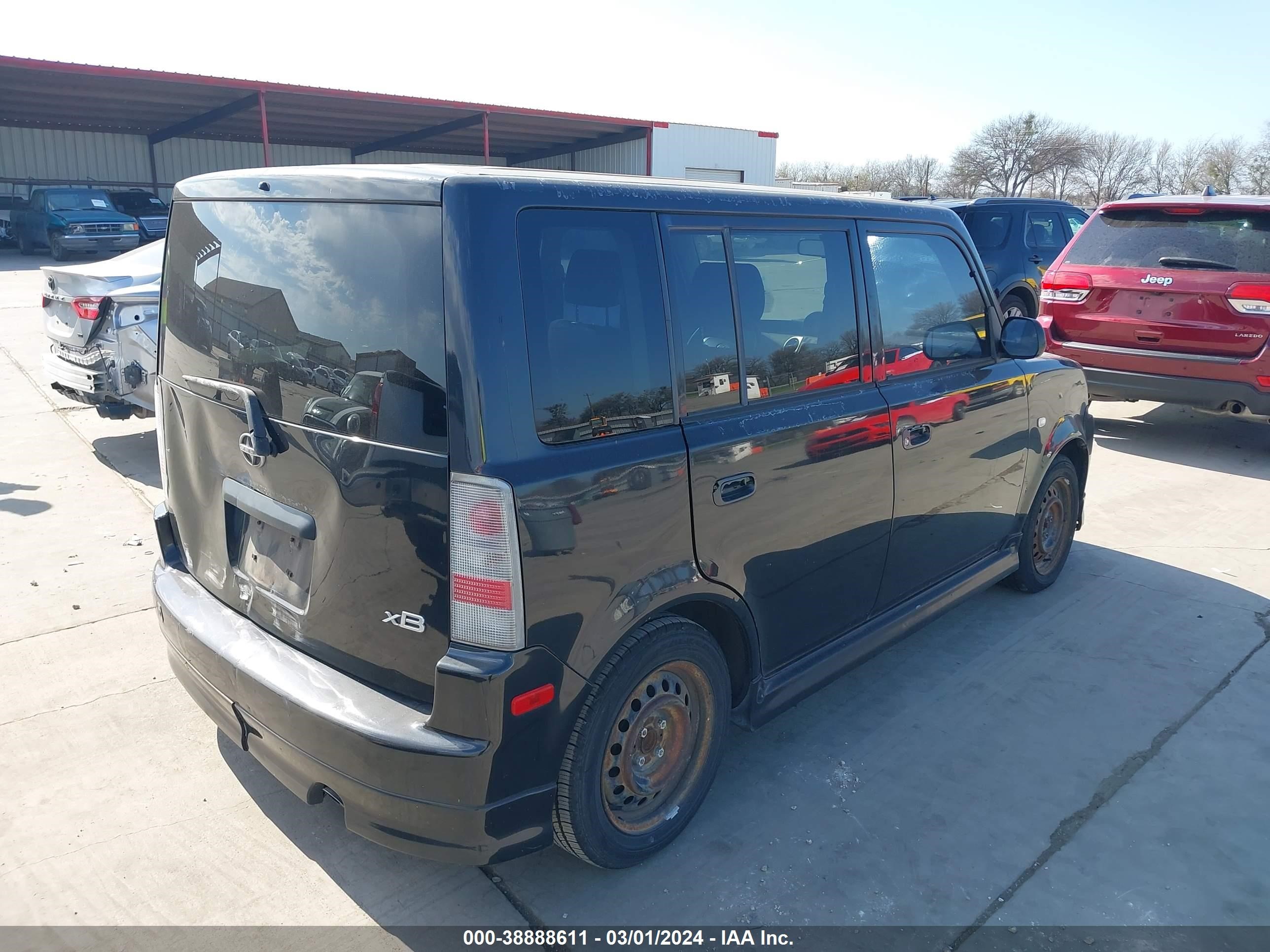 Photo 3 VIN: JTLKT324340165665 - SCION XB 