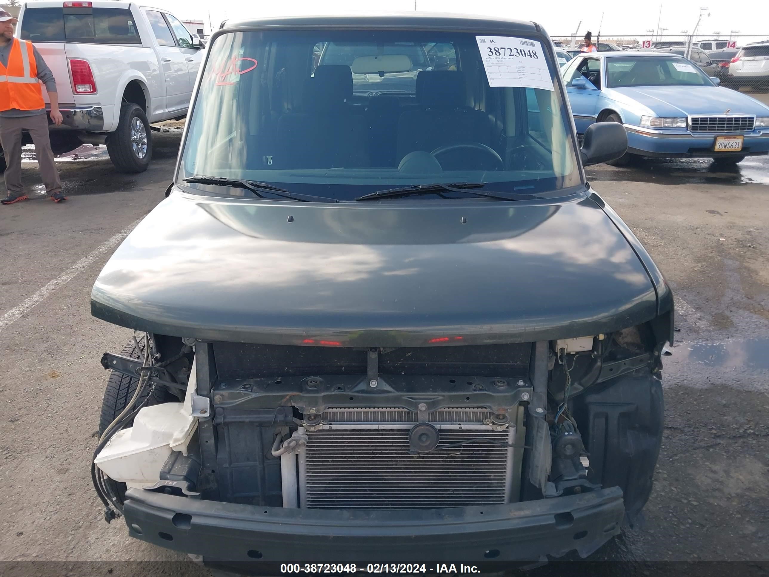 Photo 12 VIN: JTLKT324350200142 - SCION XB 