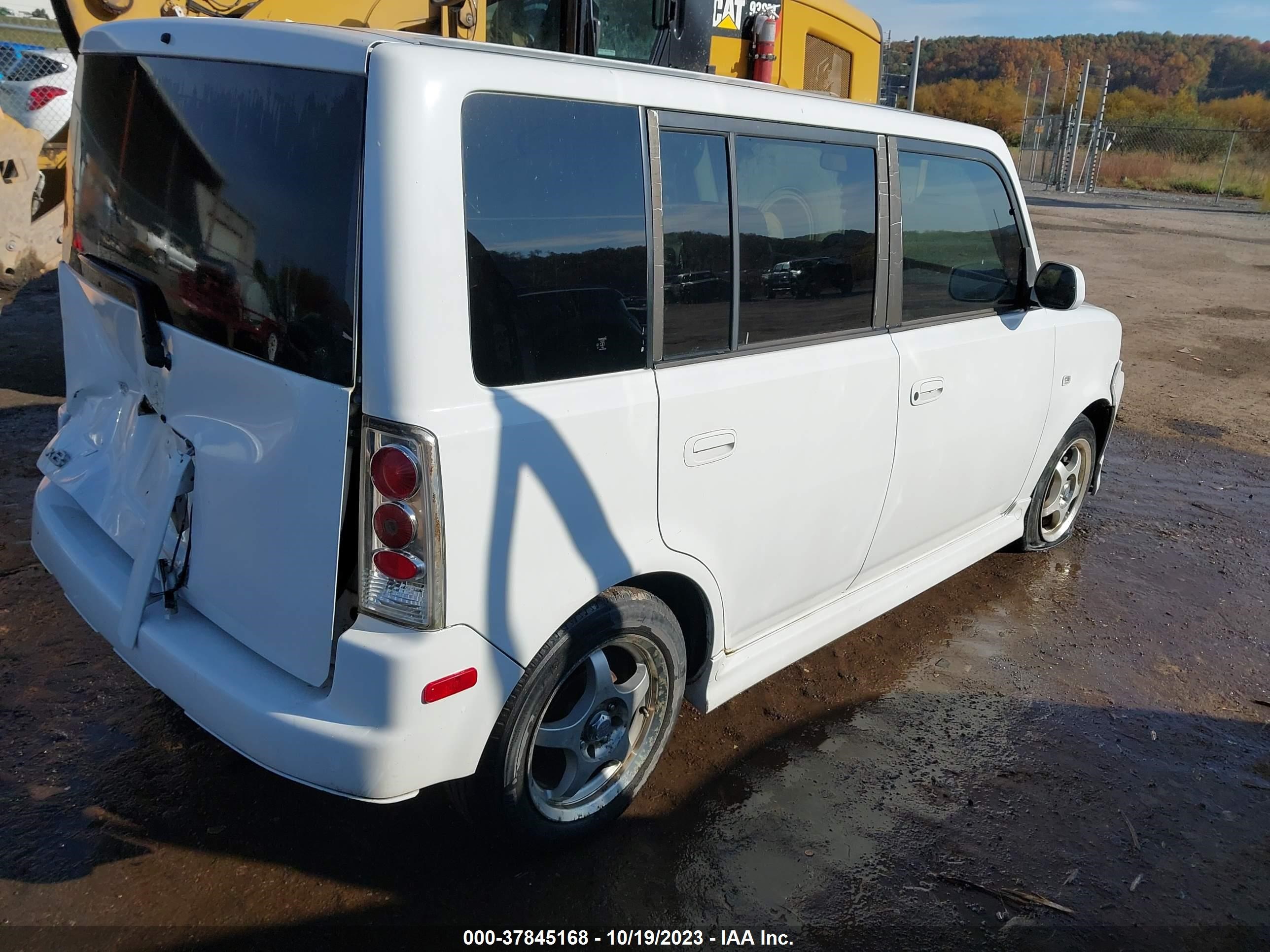 Photo 3 VIN: JTLKT324350219595 - SCION XB 