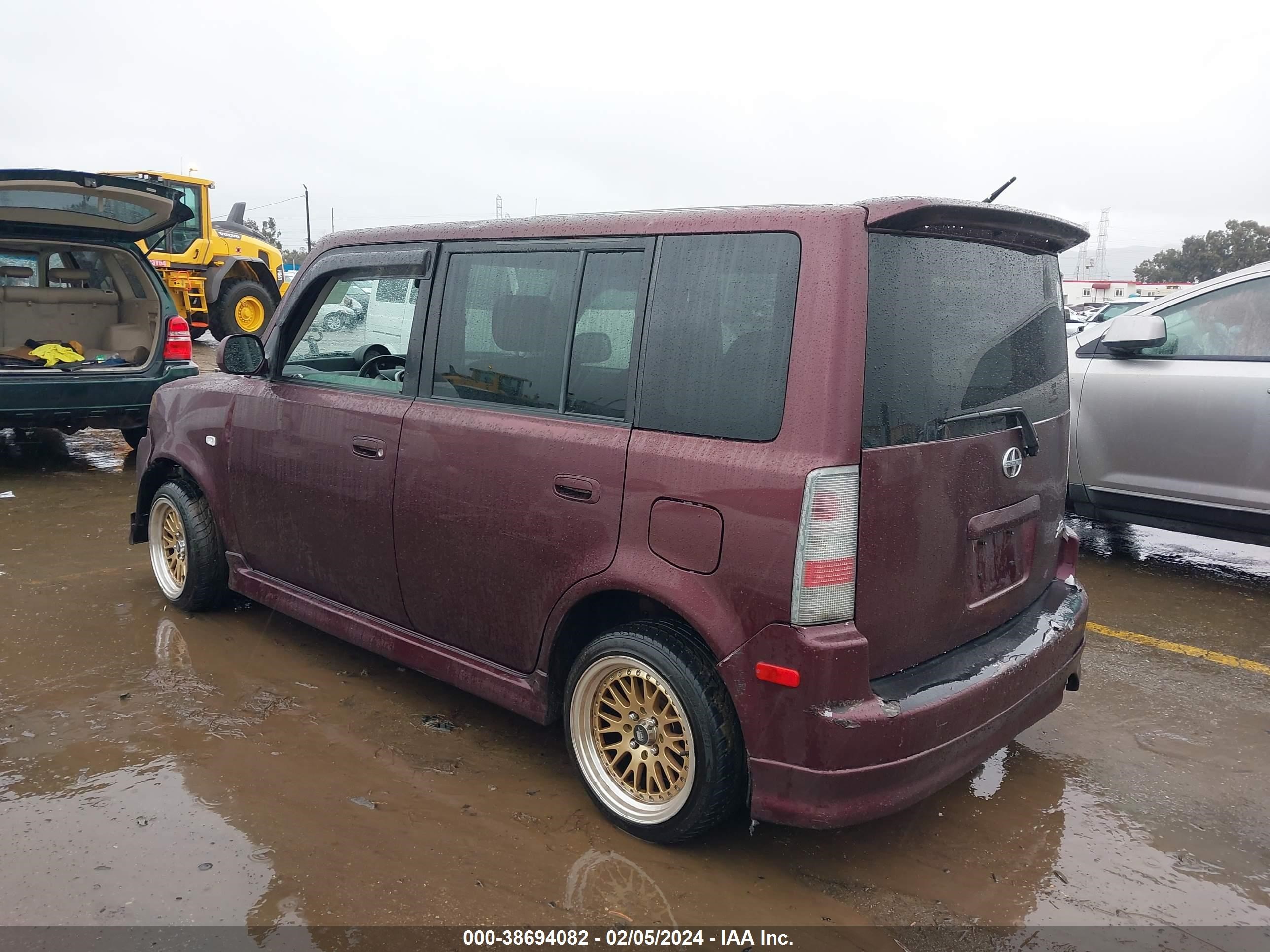 Photo 2 VIN: JTLKT324350219810 - SCION XB 