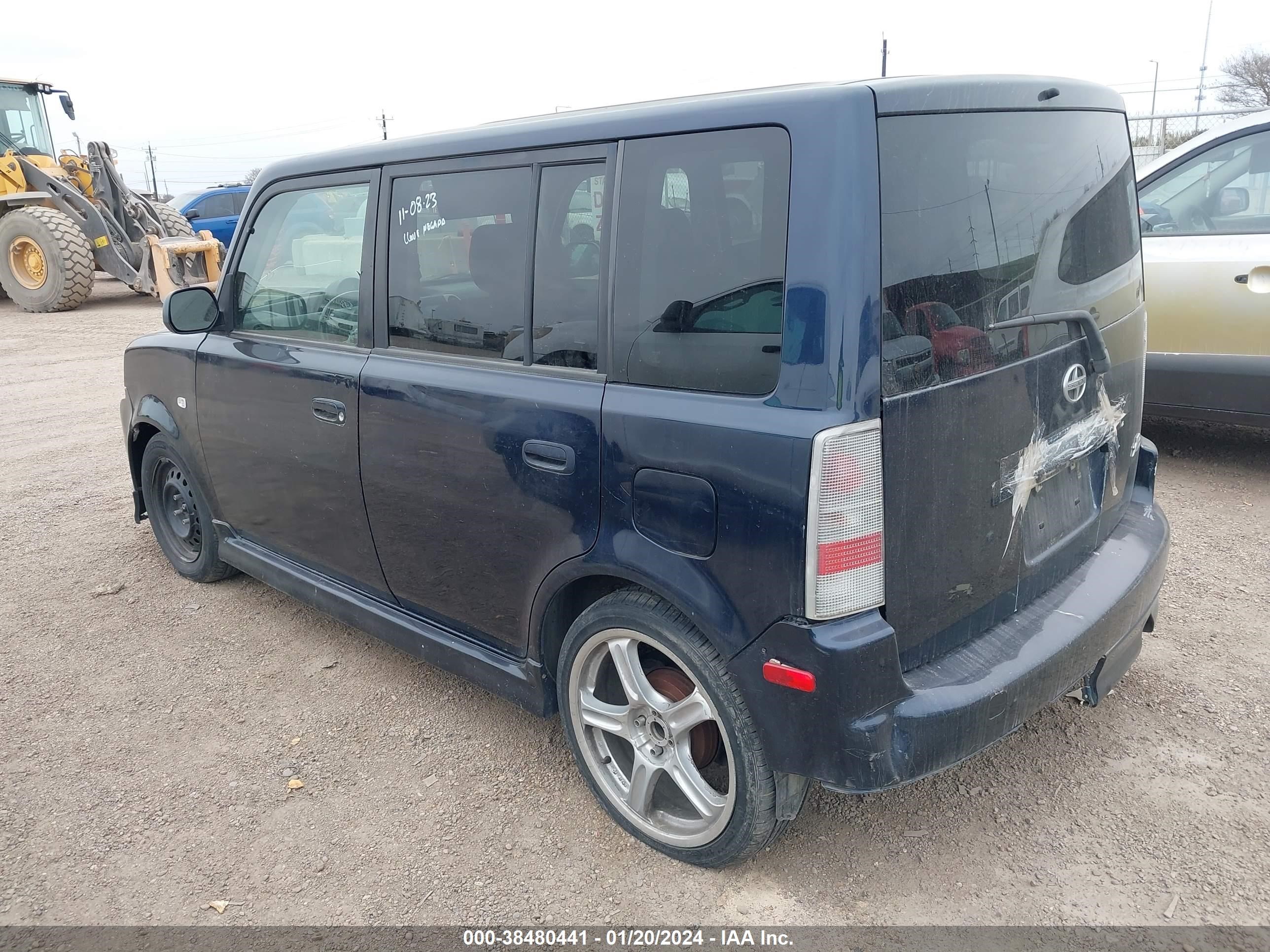 Photo 2 VIN: JTLKT324364047577 - SCION XB 