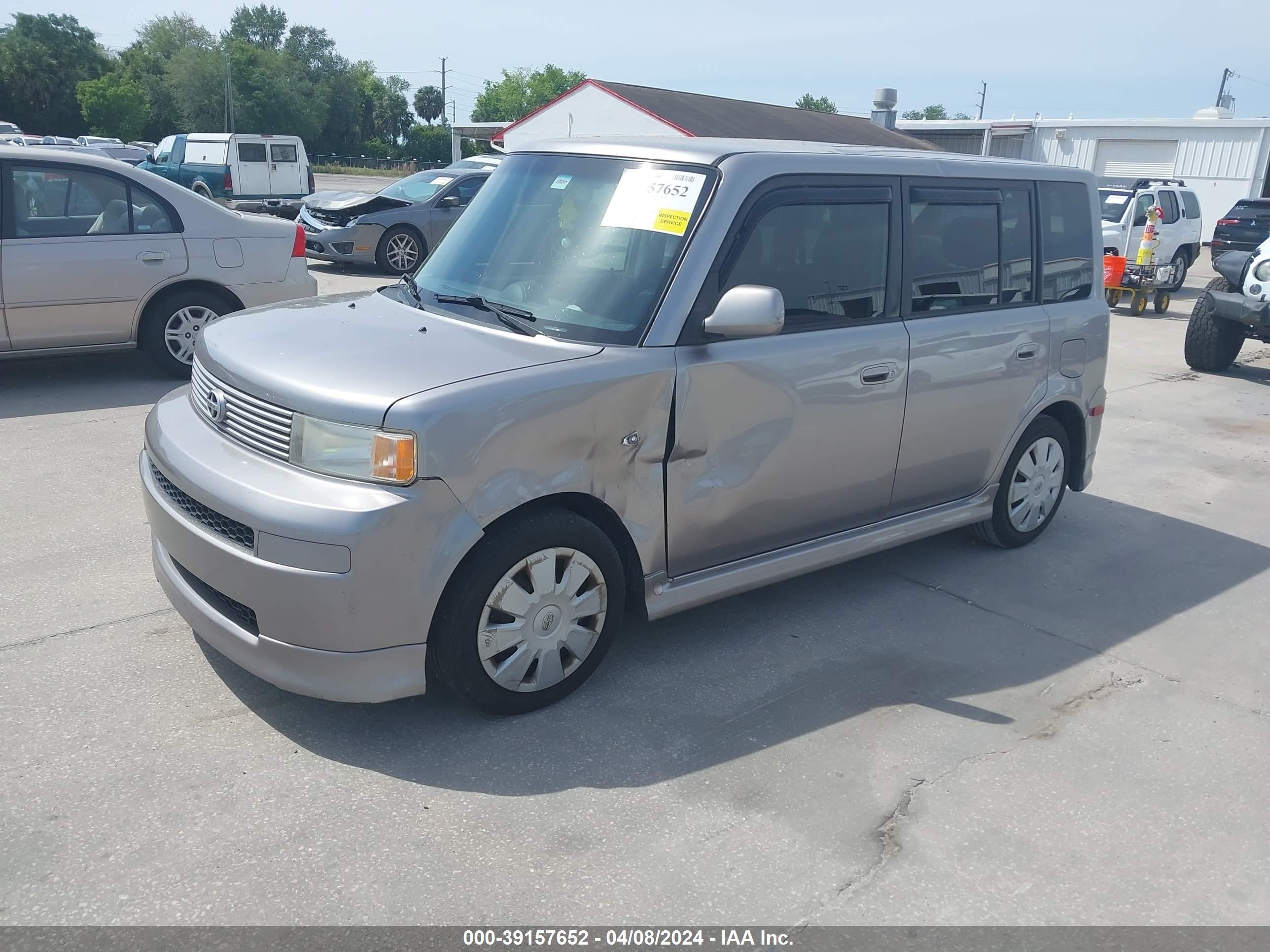 Photo 1 VIN: JTLKT324364076643 - SCION XB 