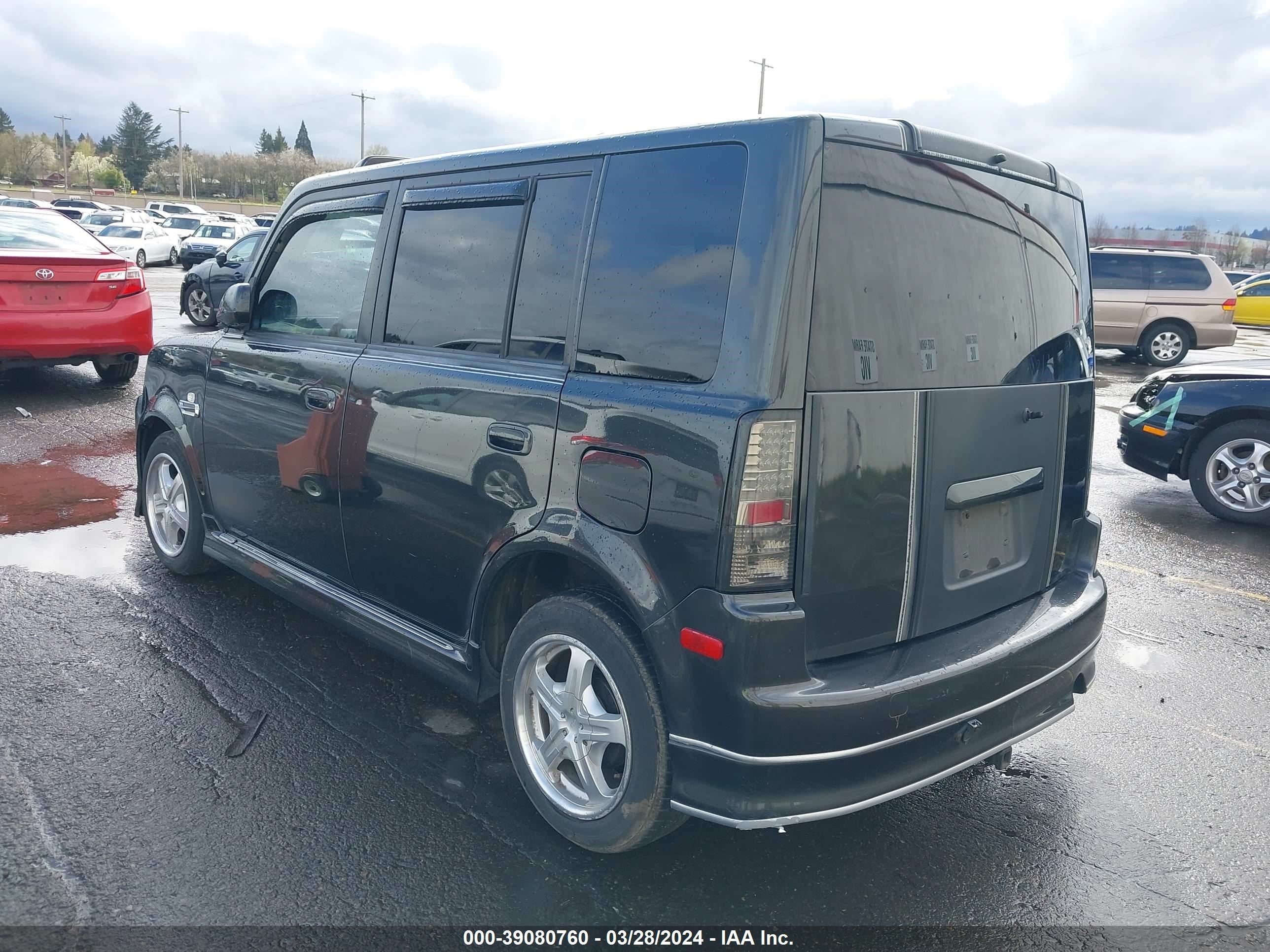 Photo 2 VIN: JTLKT324364115831 - SCION XB 