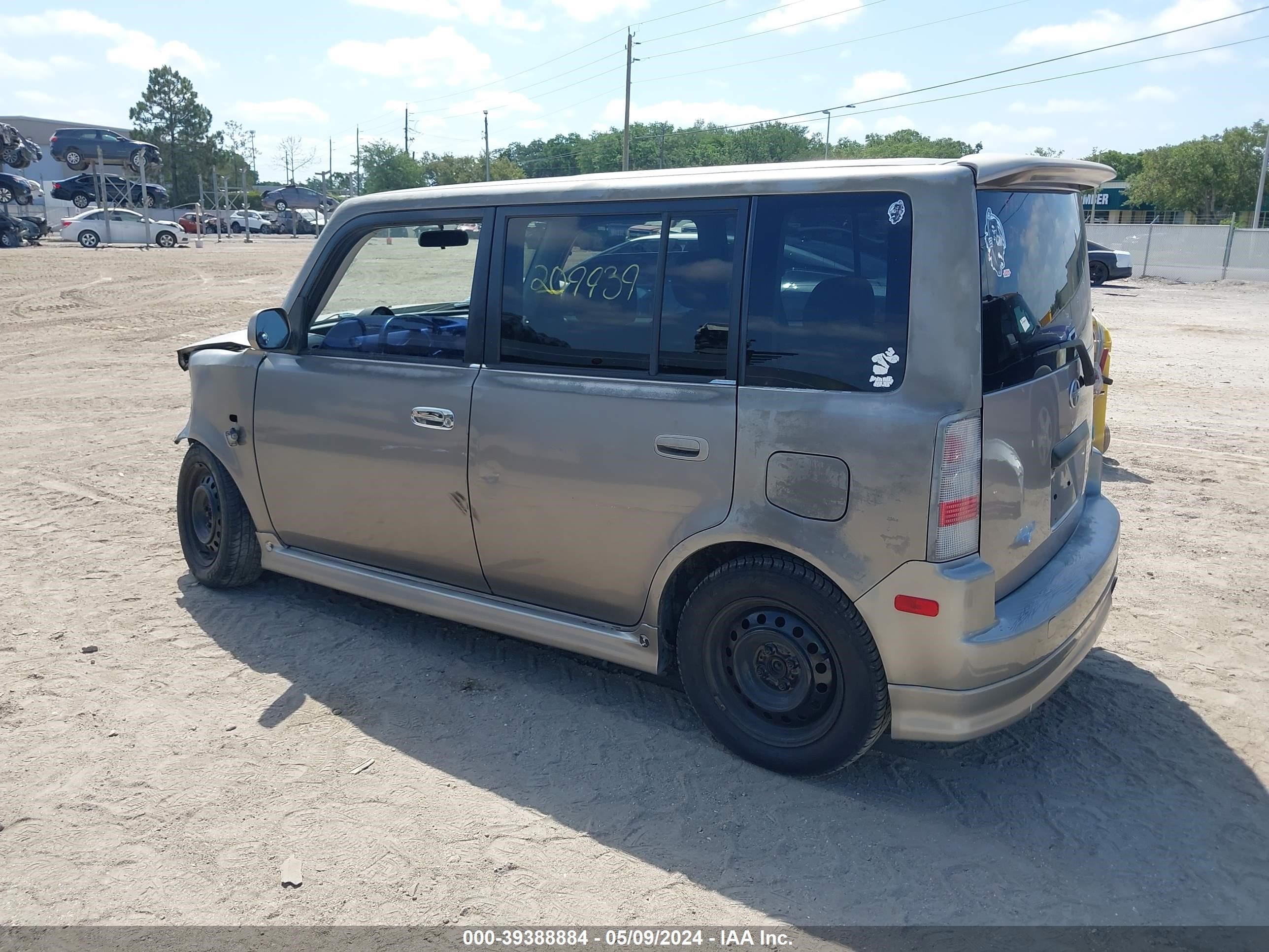 Photo 2 VIN: JTLKT324450181505 - SCION XB 