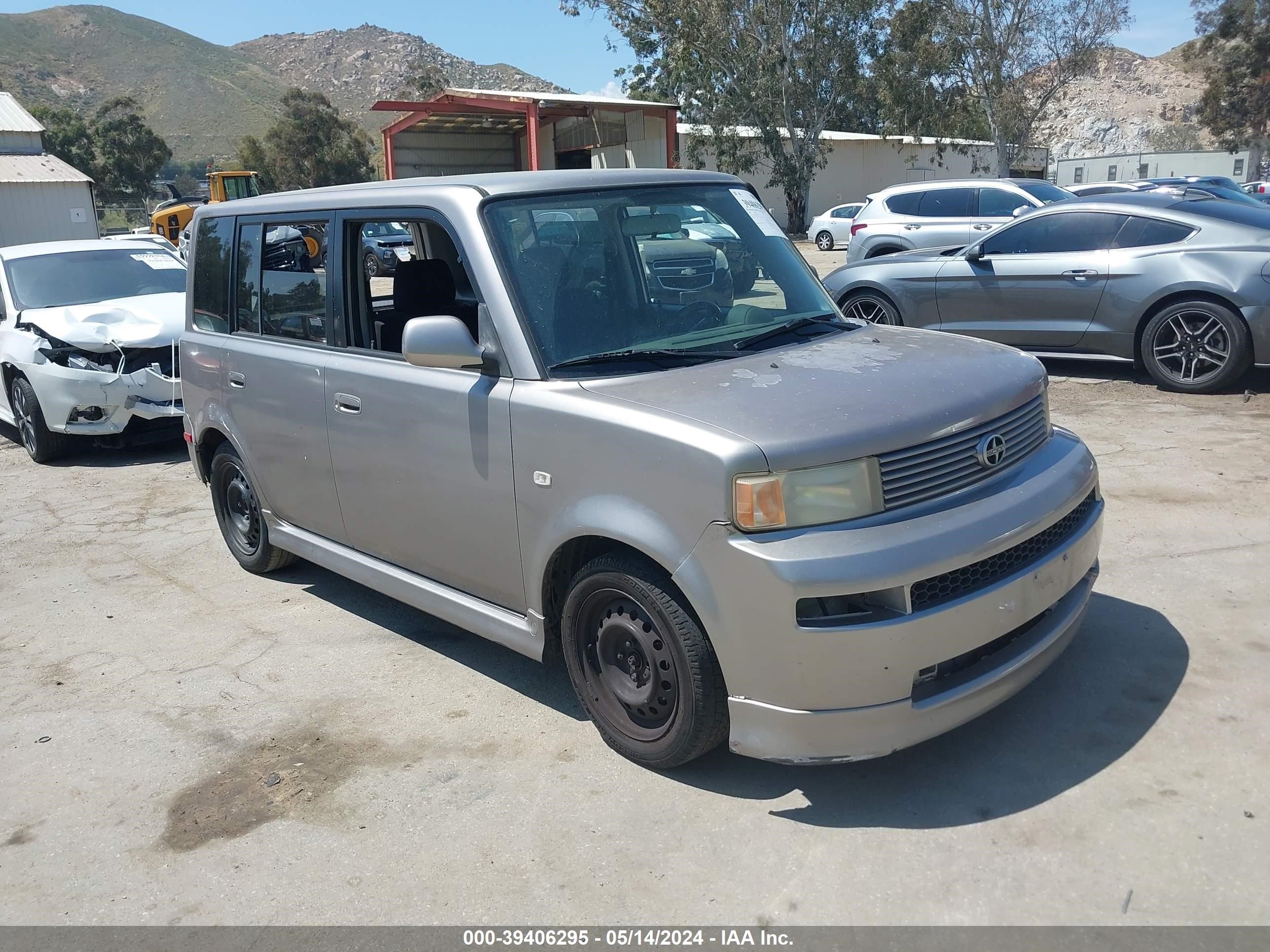 Photo 0 VIN: JTLKT324450200327 - SCION XB 