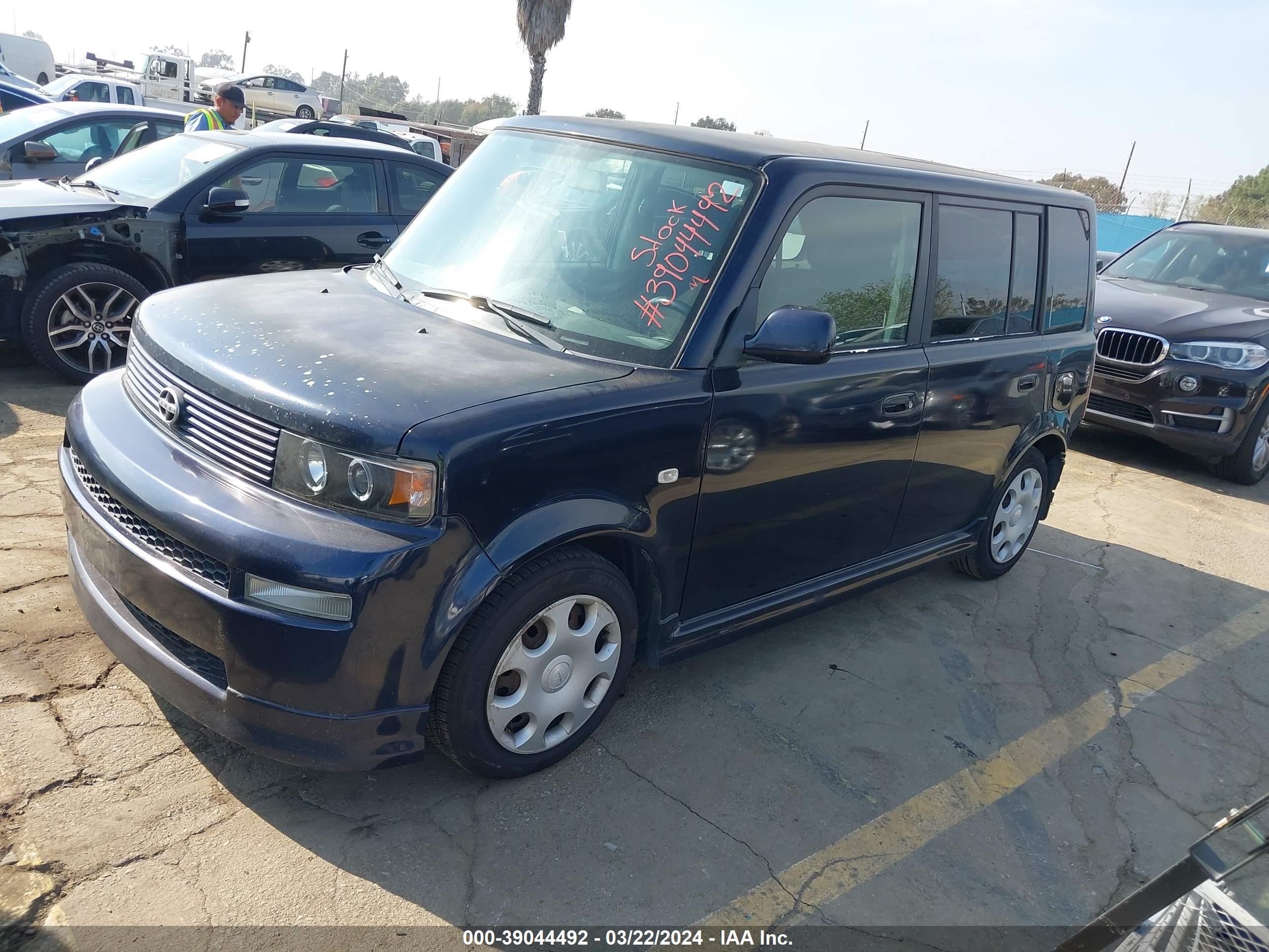 Photo 1 VIN: JTLKT324454026333 - SCION XB 