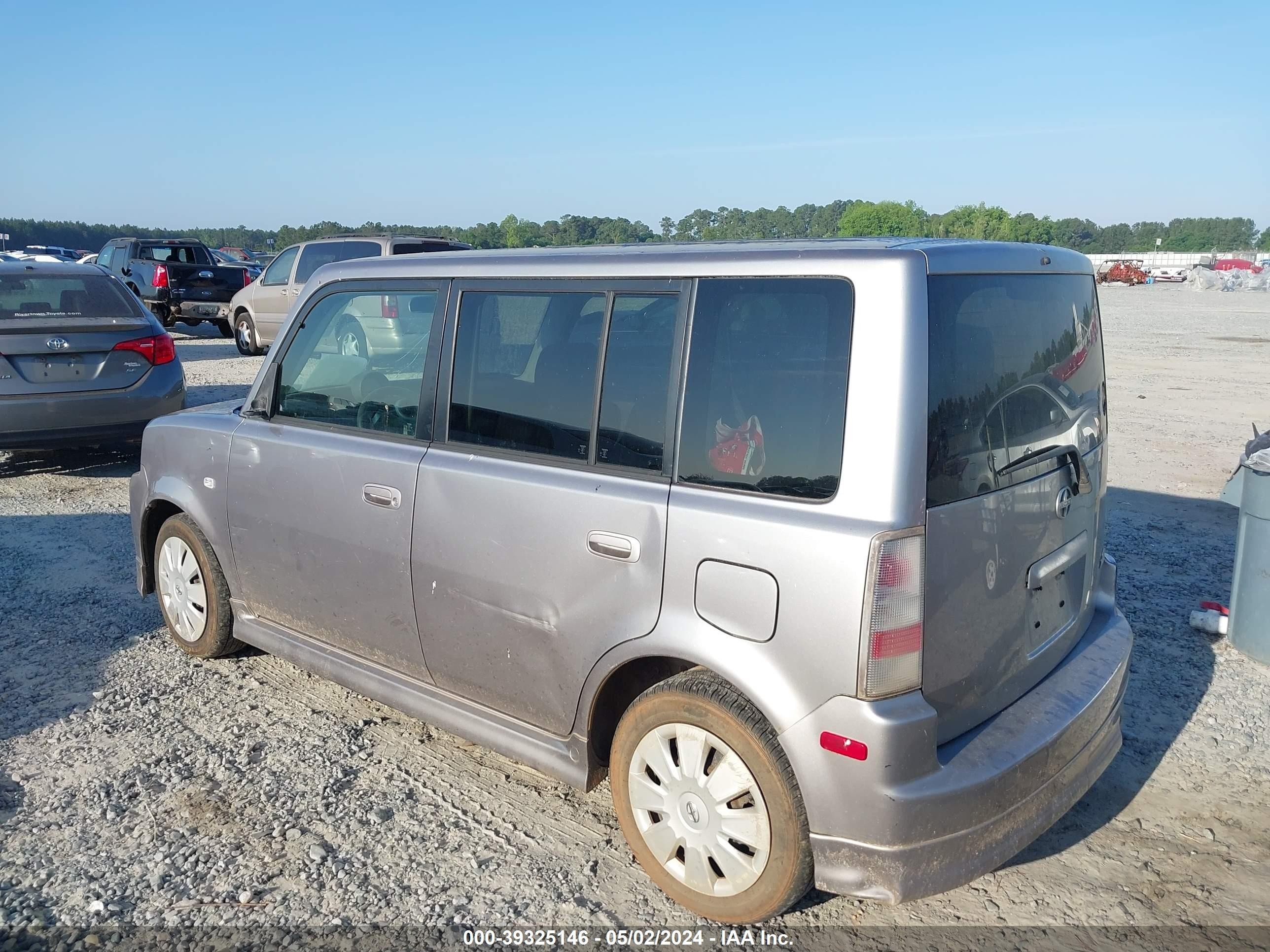 Photo 2 VIN: JTLKT324464035535 - SCION XB 