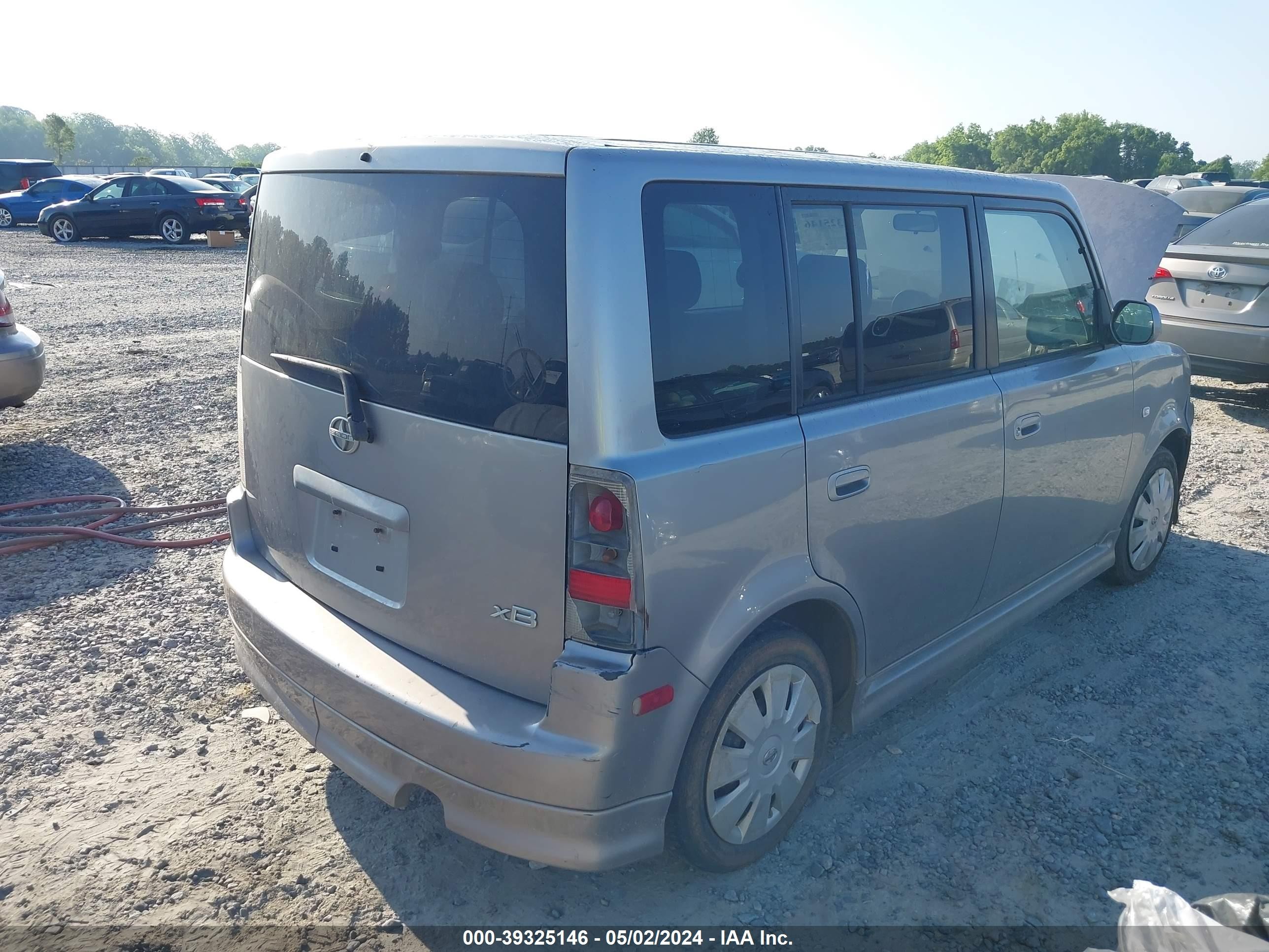 Photo 5 VIN: JTLKT324464035535 - SCION XB 