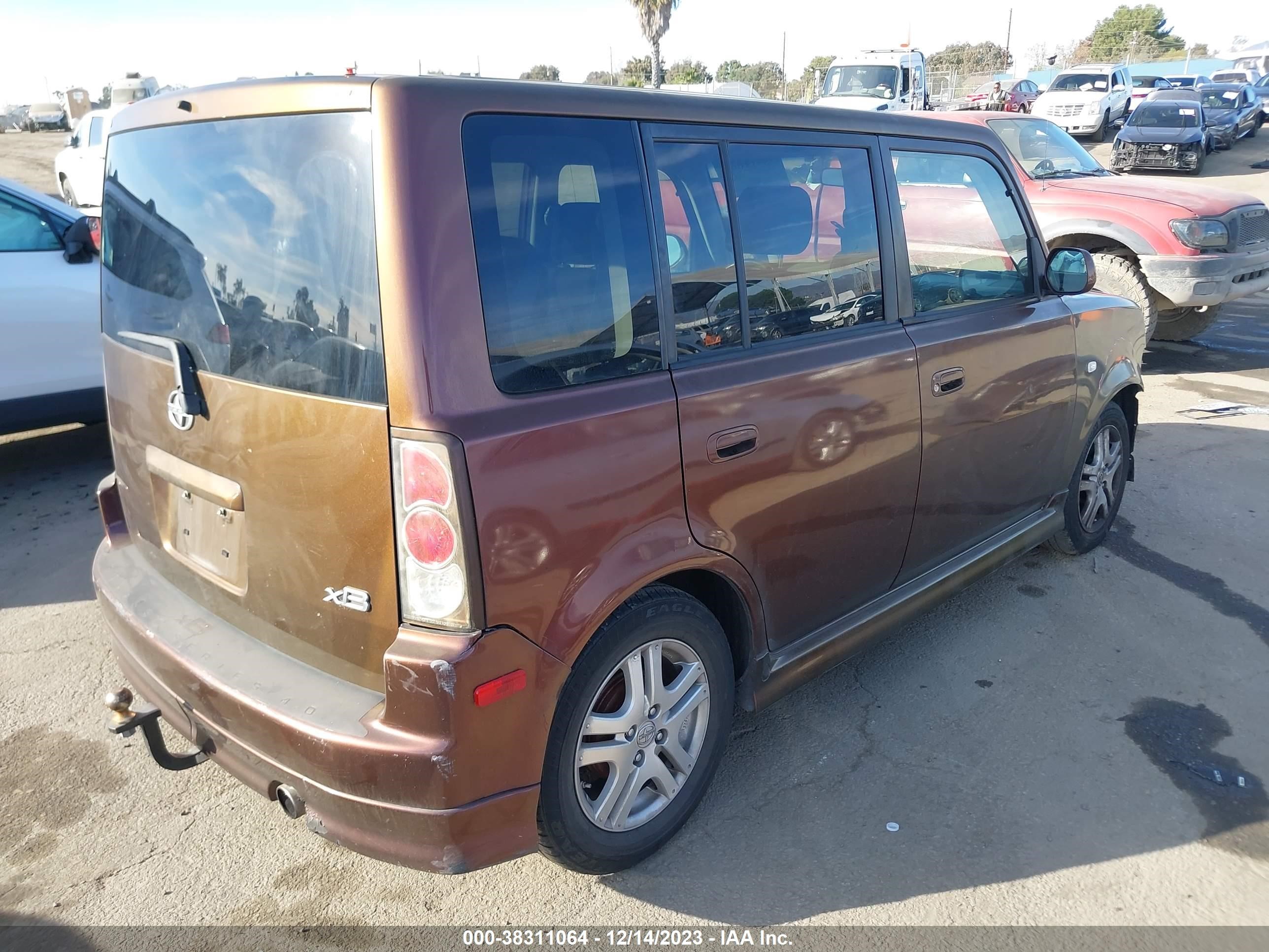 Photo 3 VIN: JTLKT324464119824 - SCION XB 