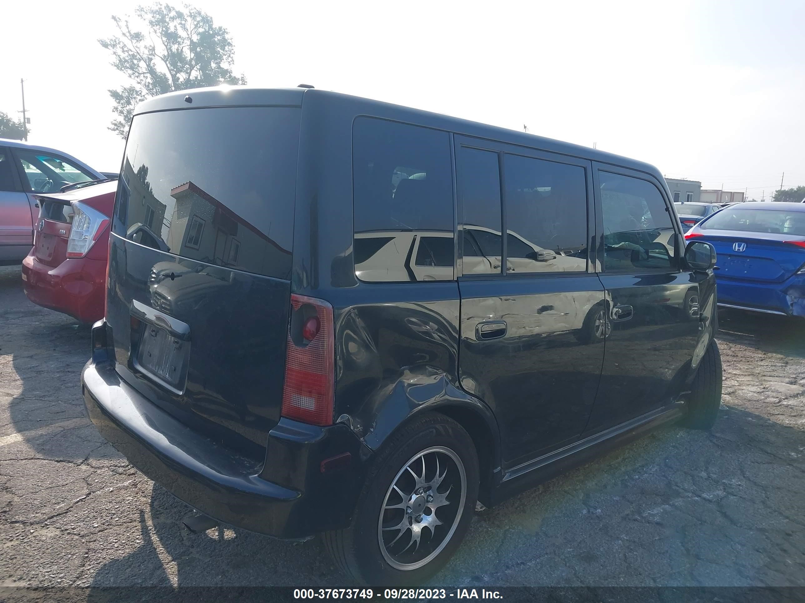 Photo 4 VIN: JTLKT324550219968 - SCION XB 