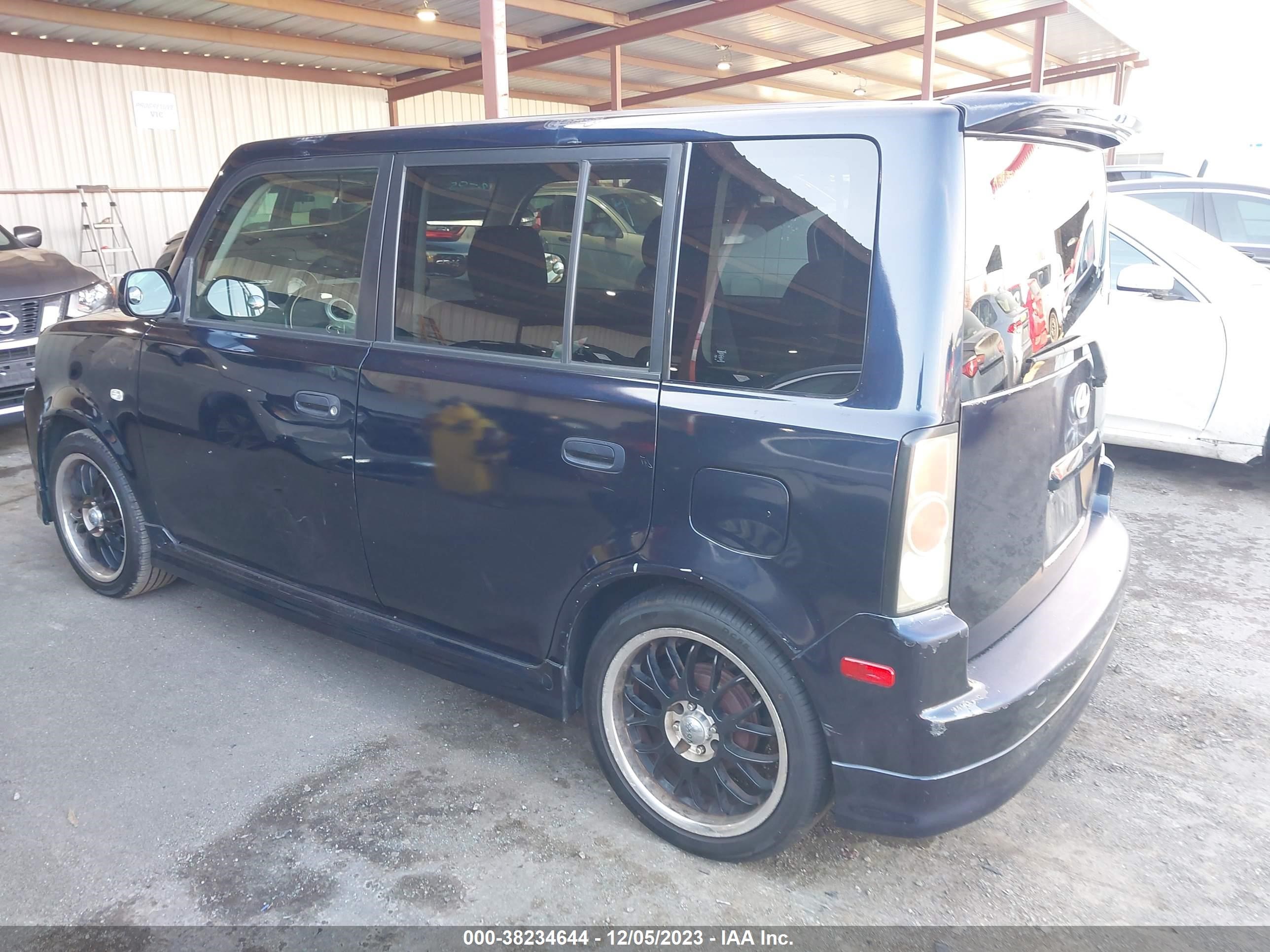 Photo 2 VIN: JTLKT324564033843 - SCION XB 