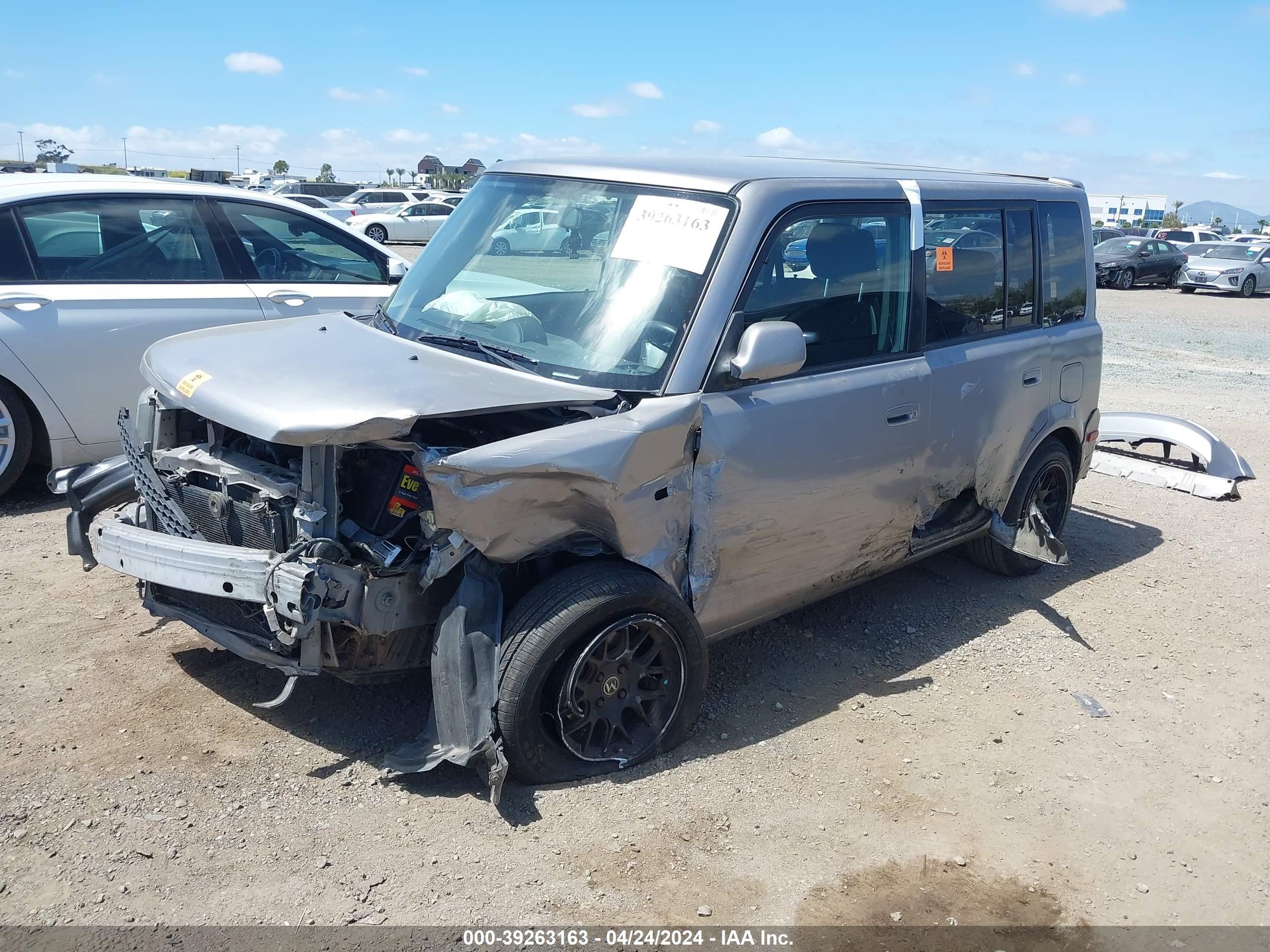 Photo 1 VIN: JTLKT324564051713 - SCION XB 