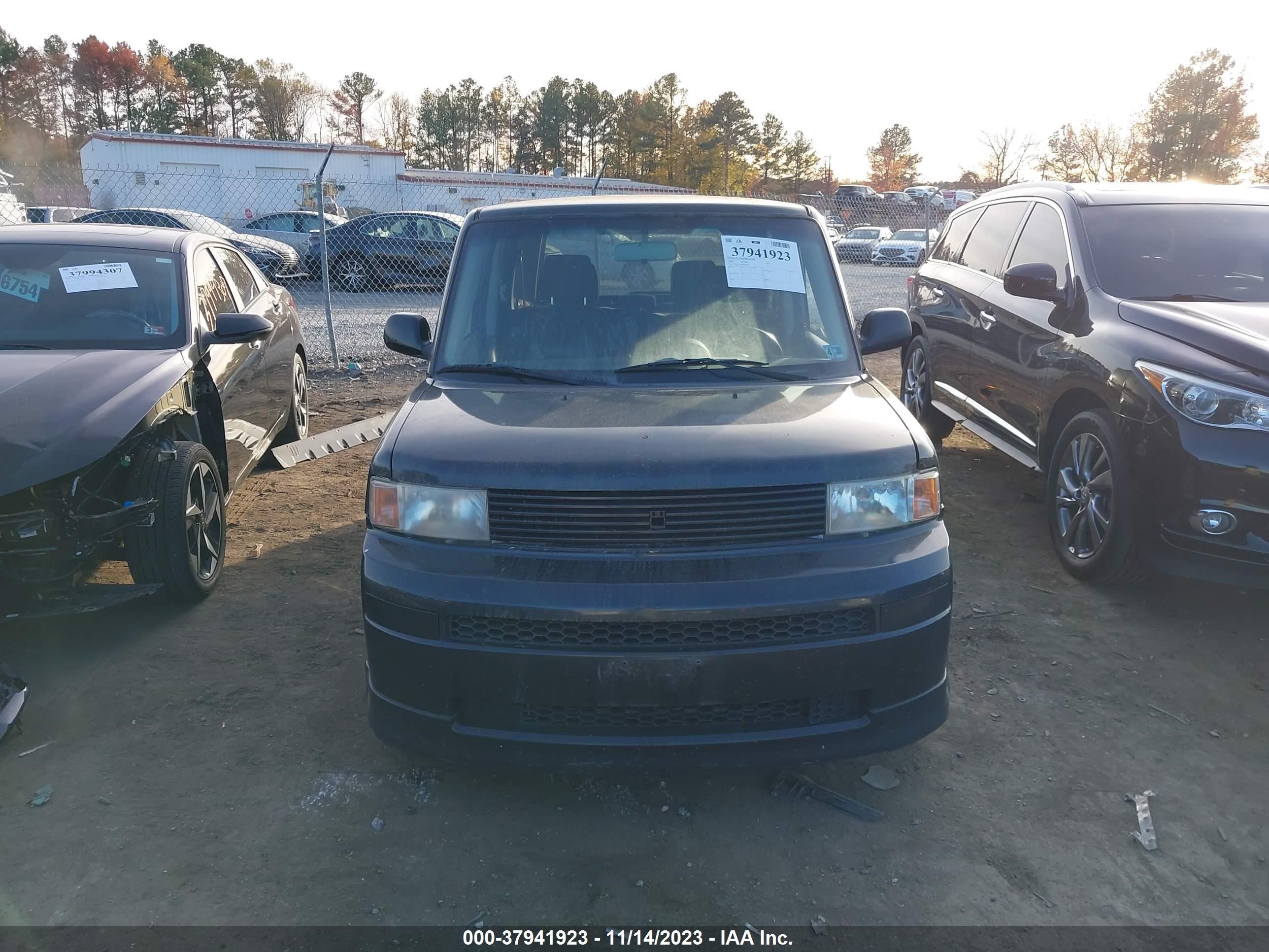 Photo 11 VIN: JTLKT324564076966 - SCION XB 