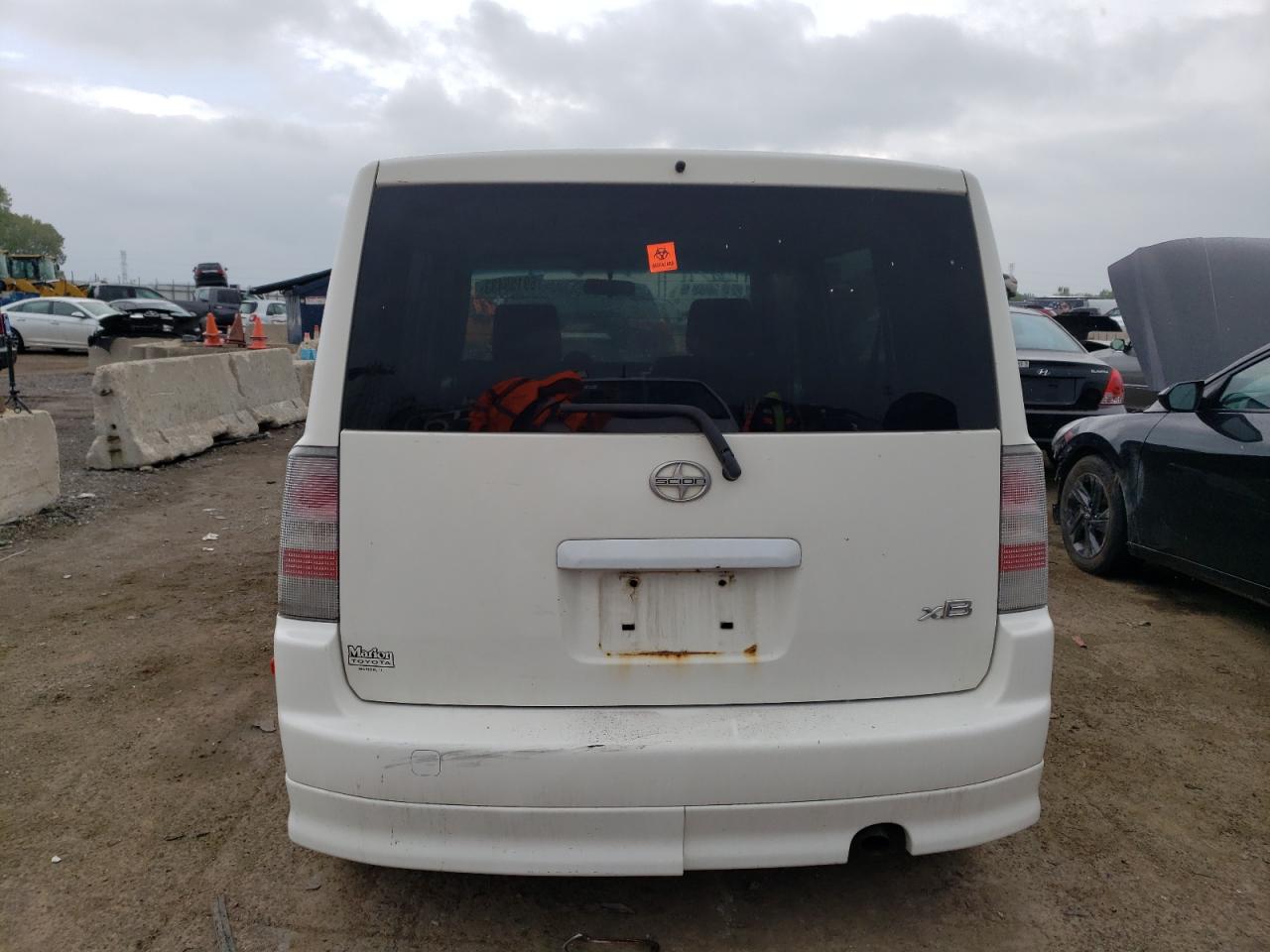 Photo 5 VIN: JTLKT324564083643 - SCION XB 