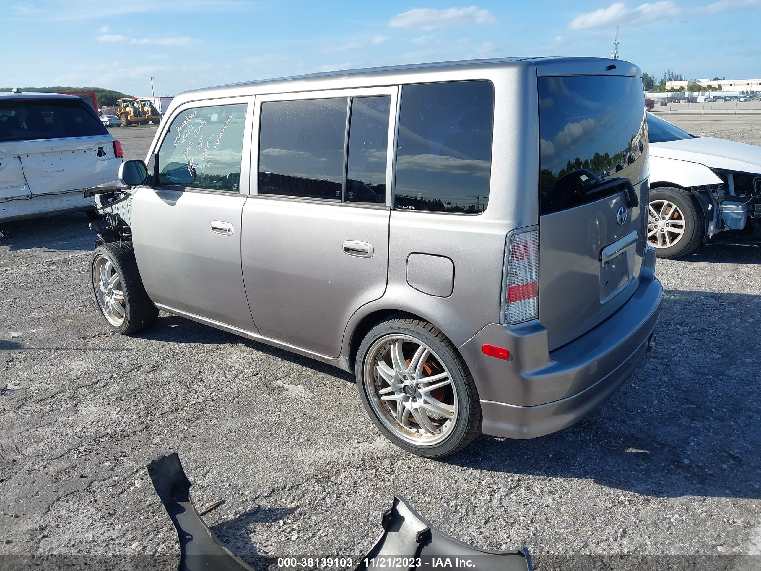 Photo 2 VIN: JTLKT324564098661 - SCION XB 