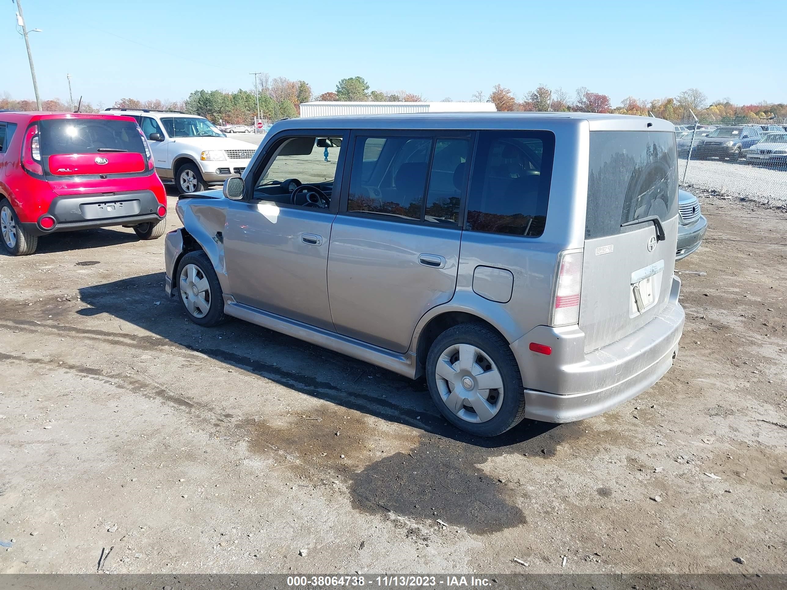 Photo 2 VIN: JTLKT324564119881 - SCION XB 