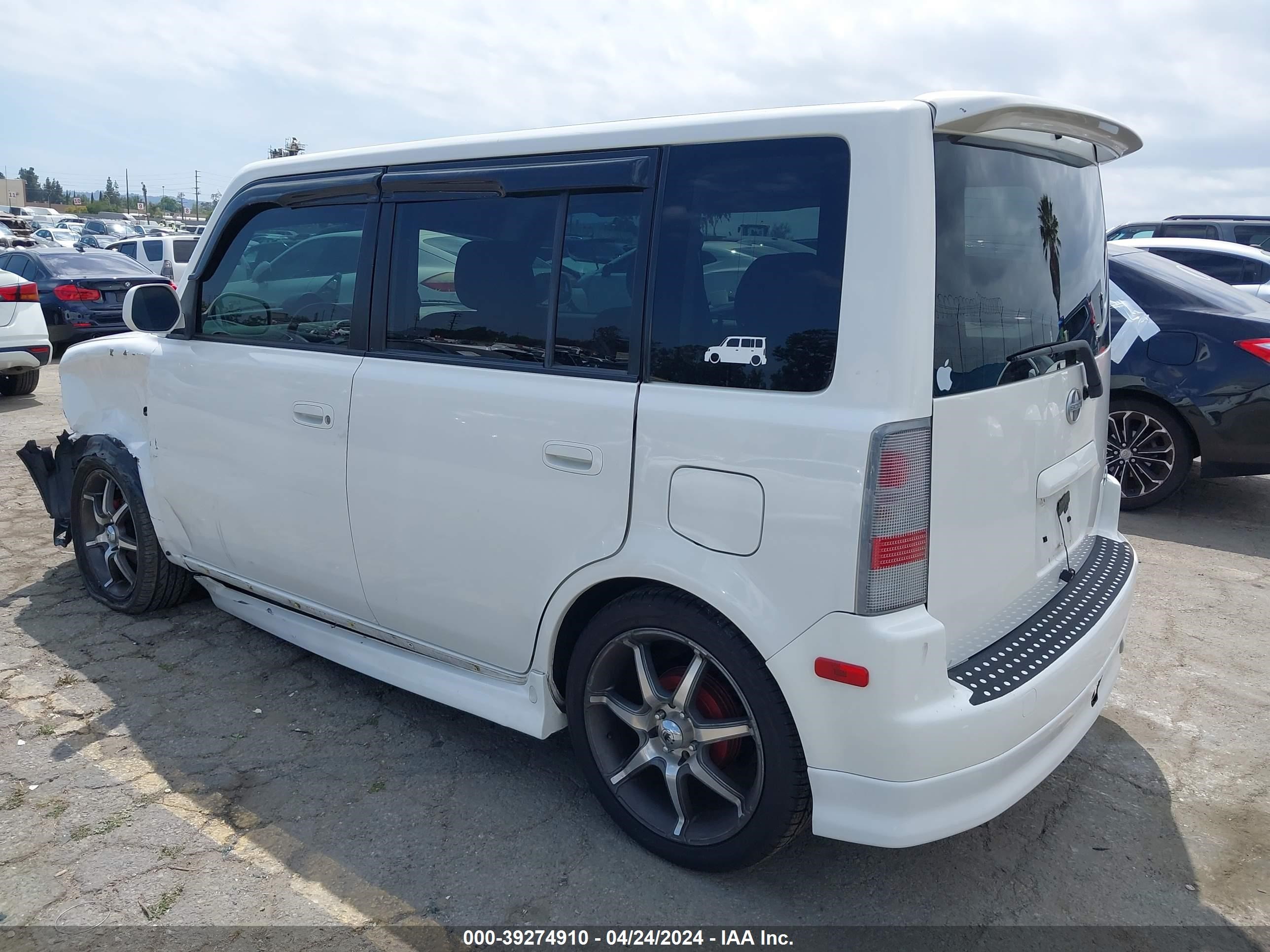 Photo 2 VIN: JTLKT324640142350 - SCION XB 