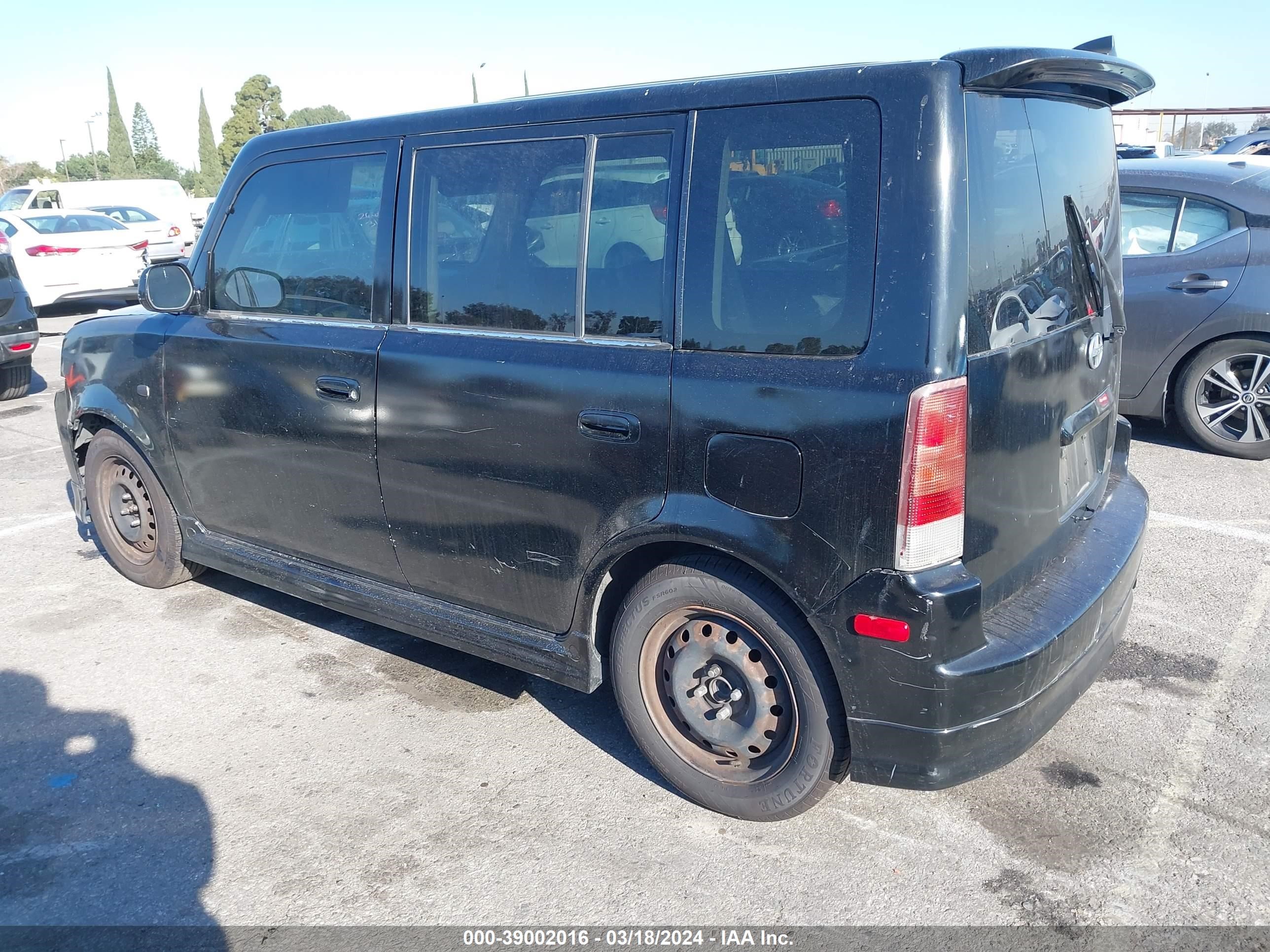 Photo 2 VIN: JTLKT324640157639 - SCION XB 