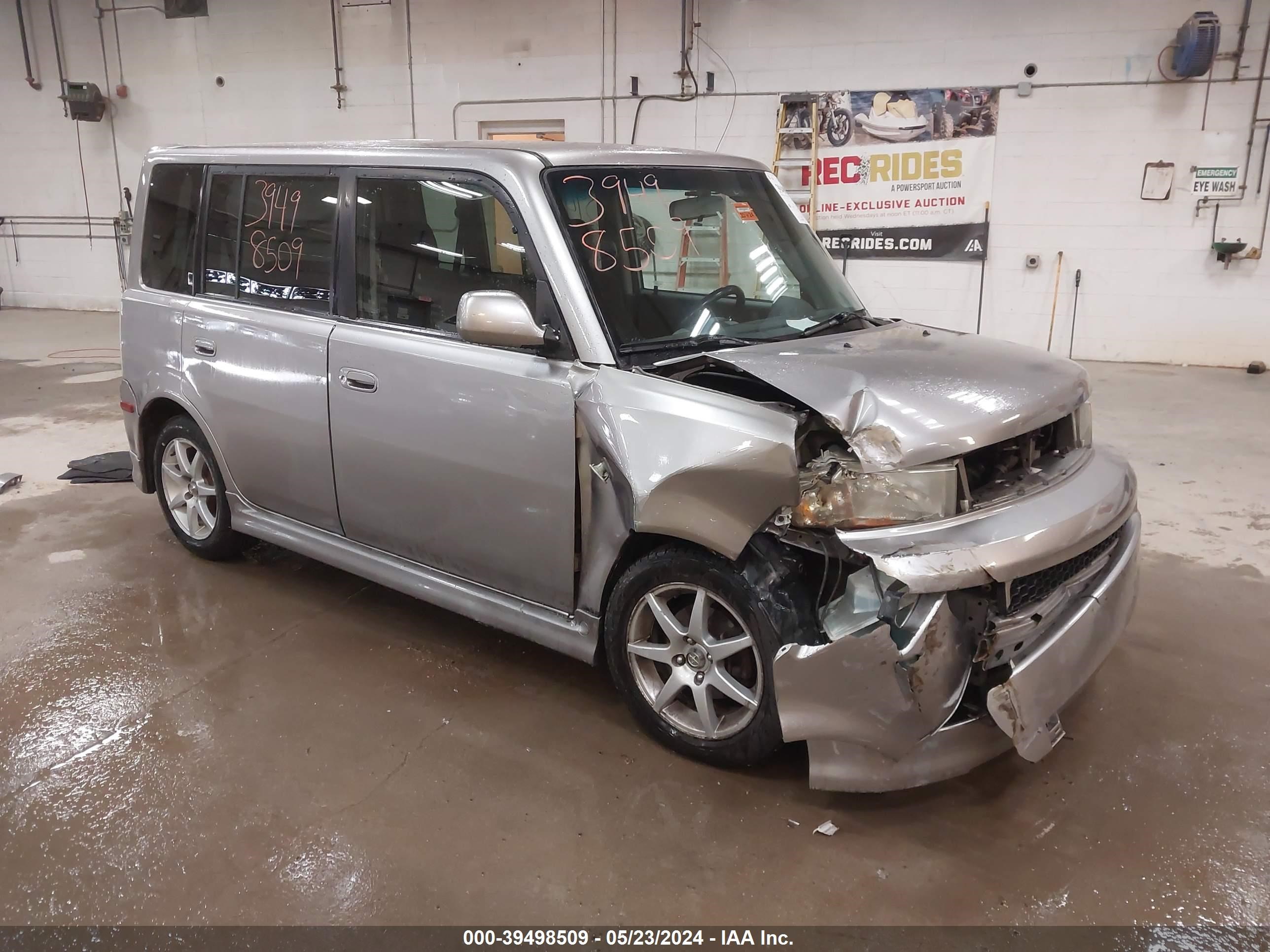 Photo 0 VIN: JTLKT324640158483 - SCION XB 