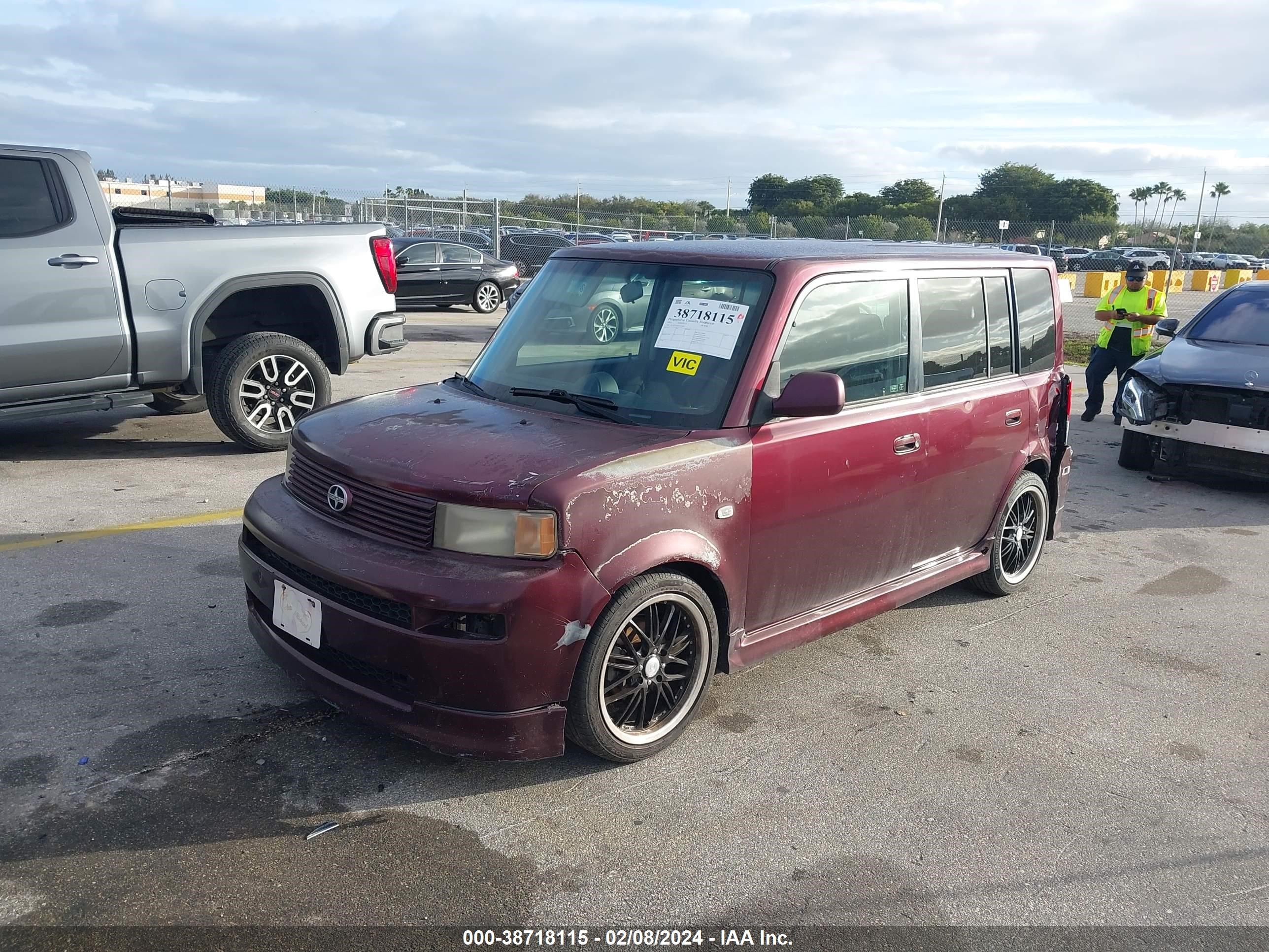 Photo 1 VIN: JTLKT324650193641 - SCION XB 