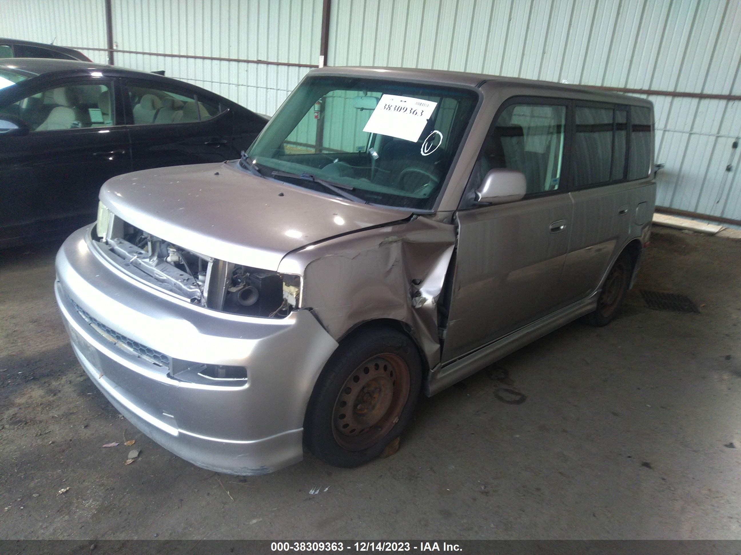 Photo 1 VIN: JTLKT324650210390 - SCION XB 