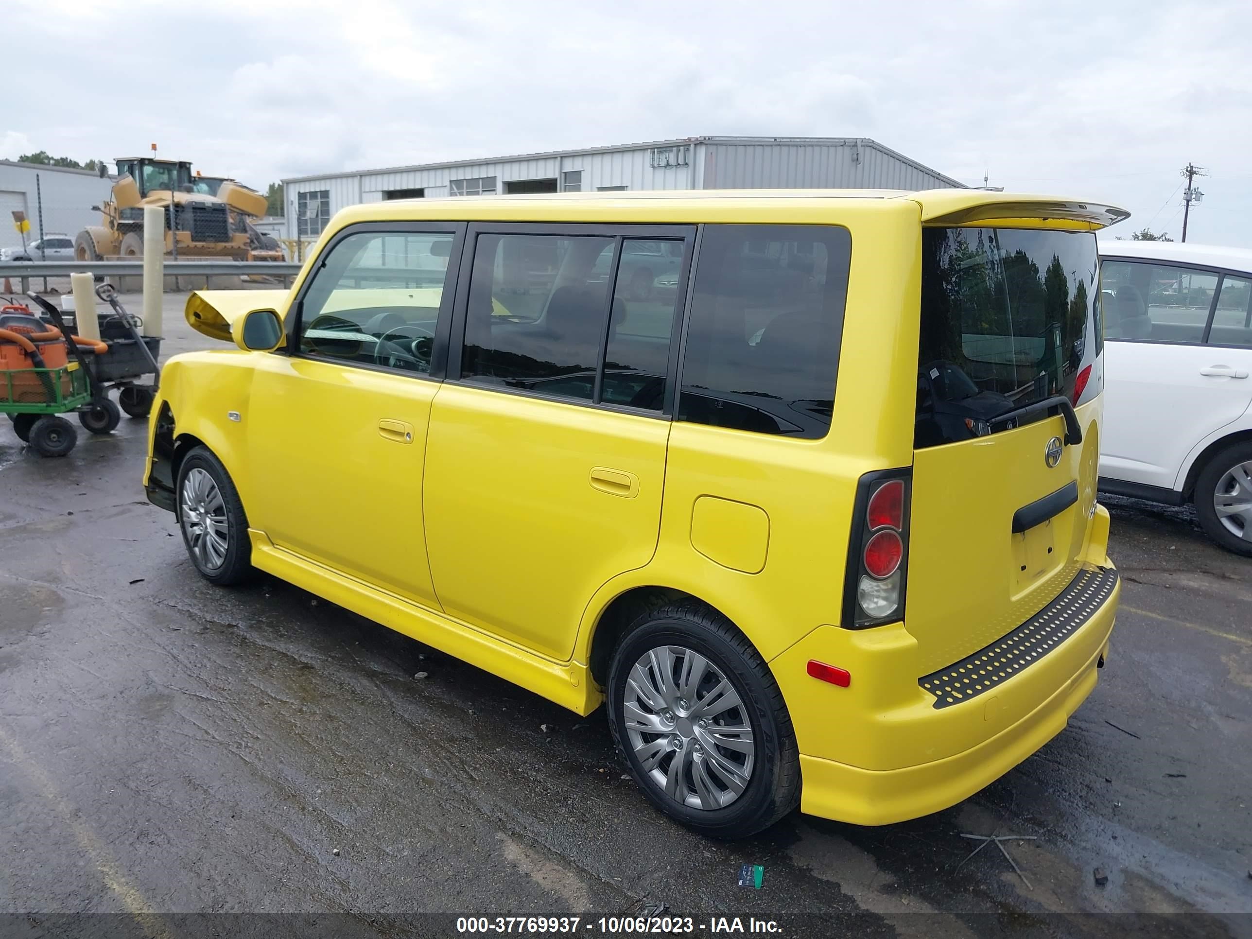 Photo 2 VIN: JTLKT324654014751 - SCION XB 