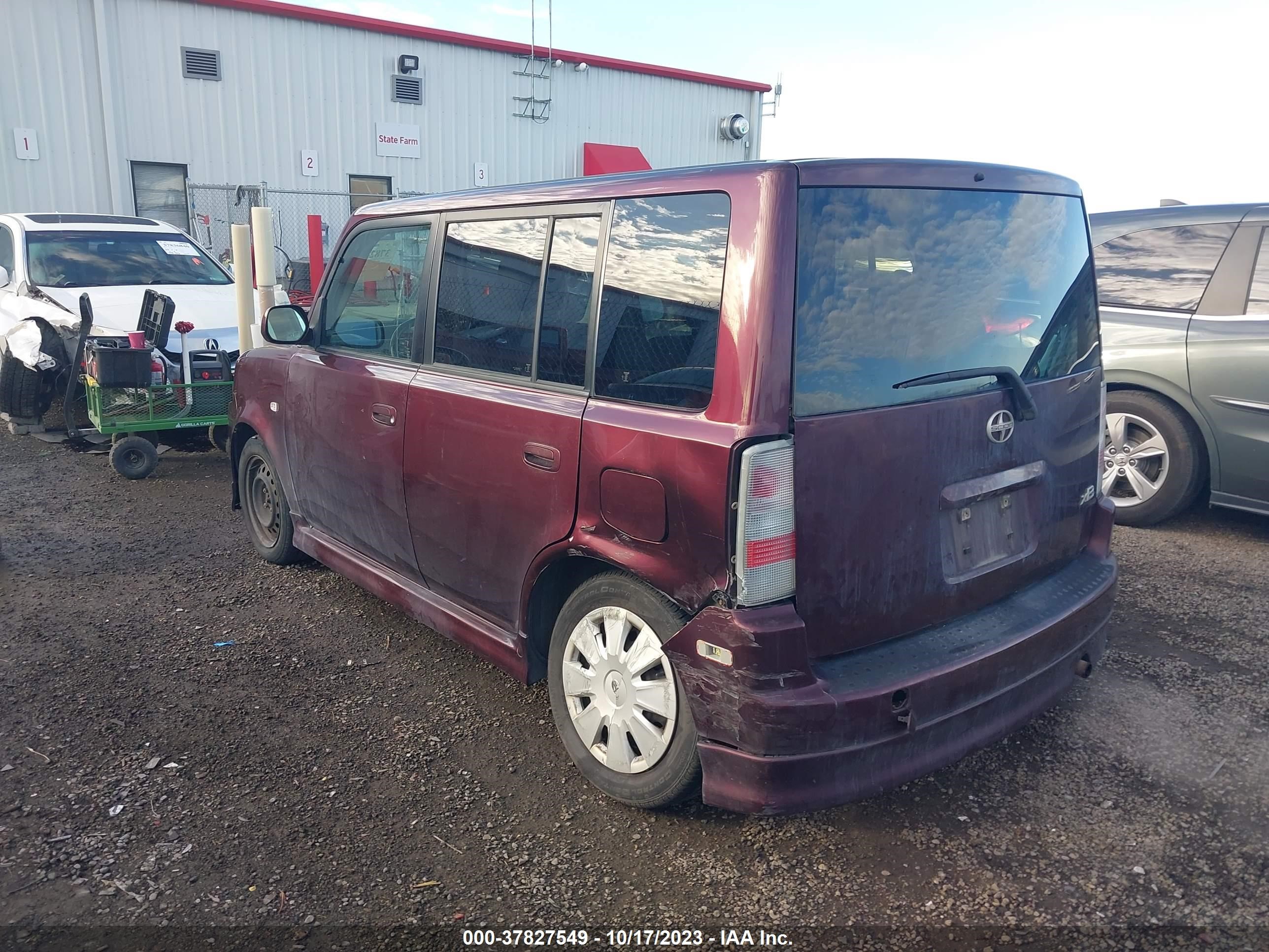 Photo 2 VIN: JTLKT324664032460 - SCION XB 