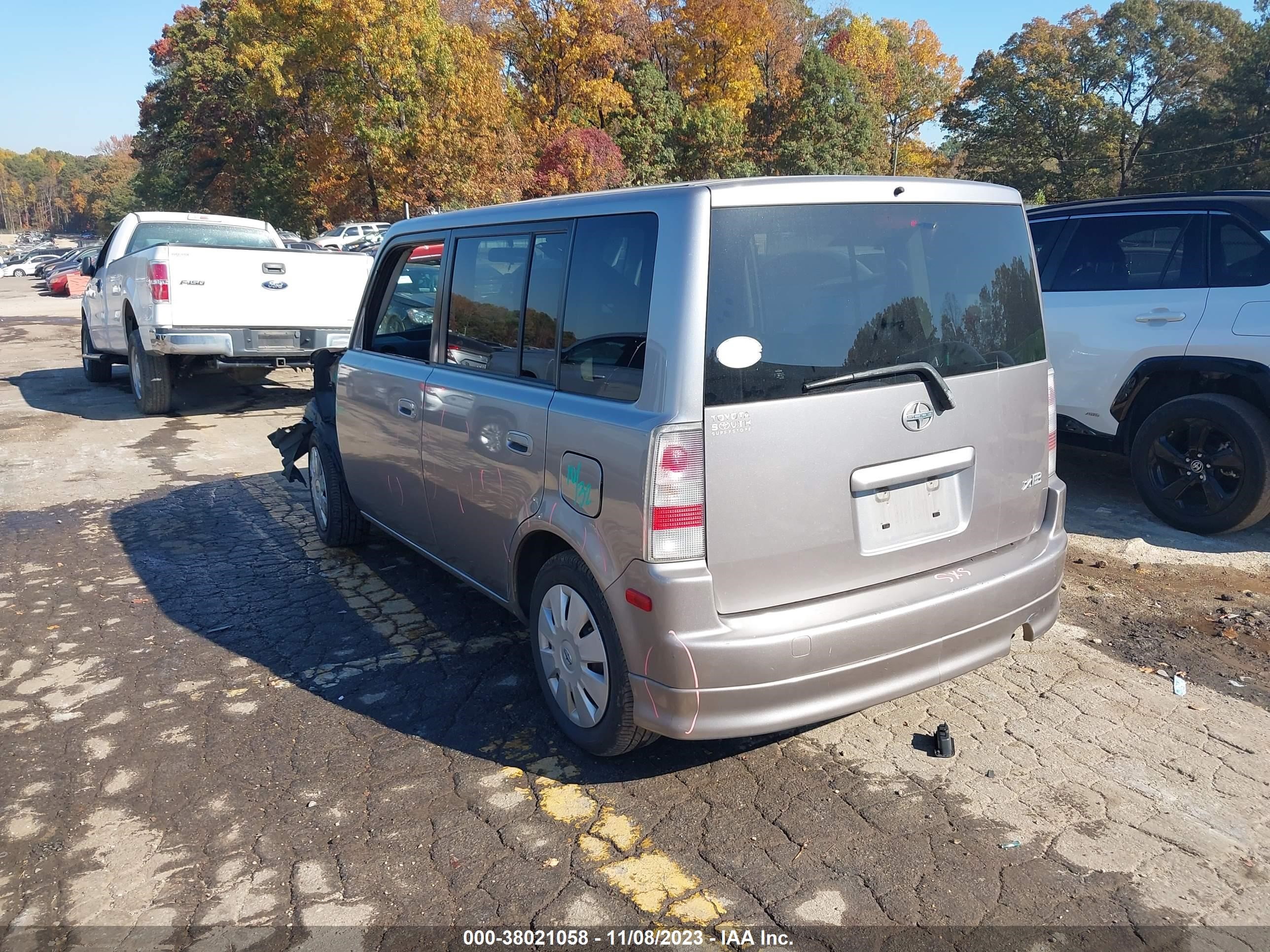 Photo 2 VIN: JTLKT324664080962 - SCION XB 