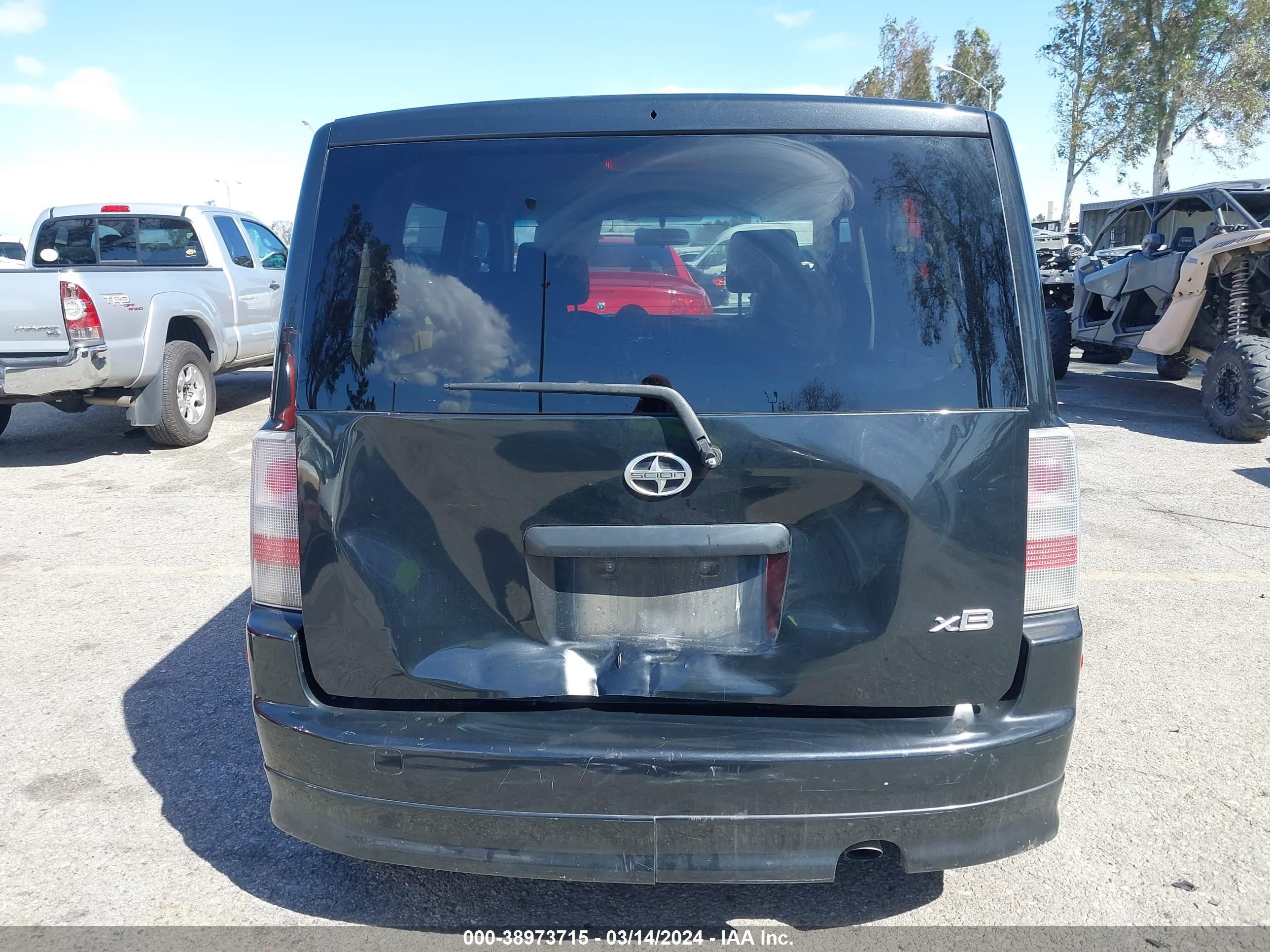 Photo 15 VIN: JTLKT324664088382 - SCION XB 