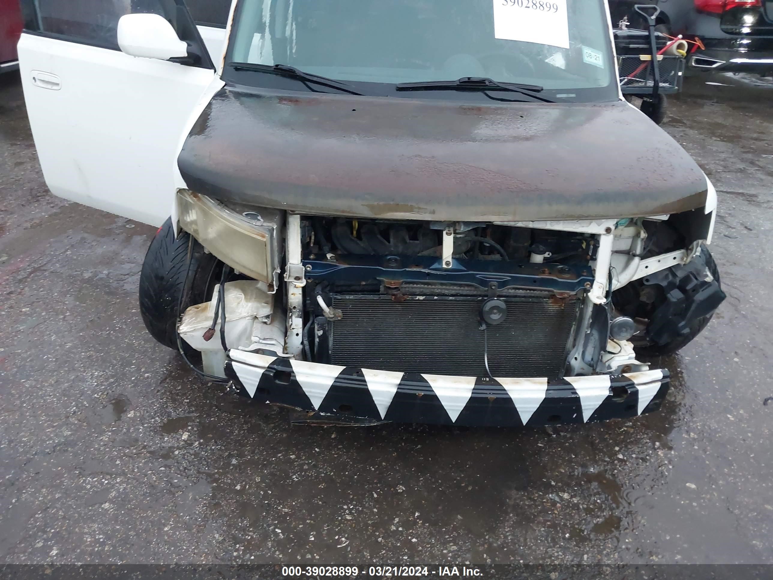 Photo 5 VIN: JTLKT324664115404 - SCION XB 