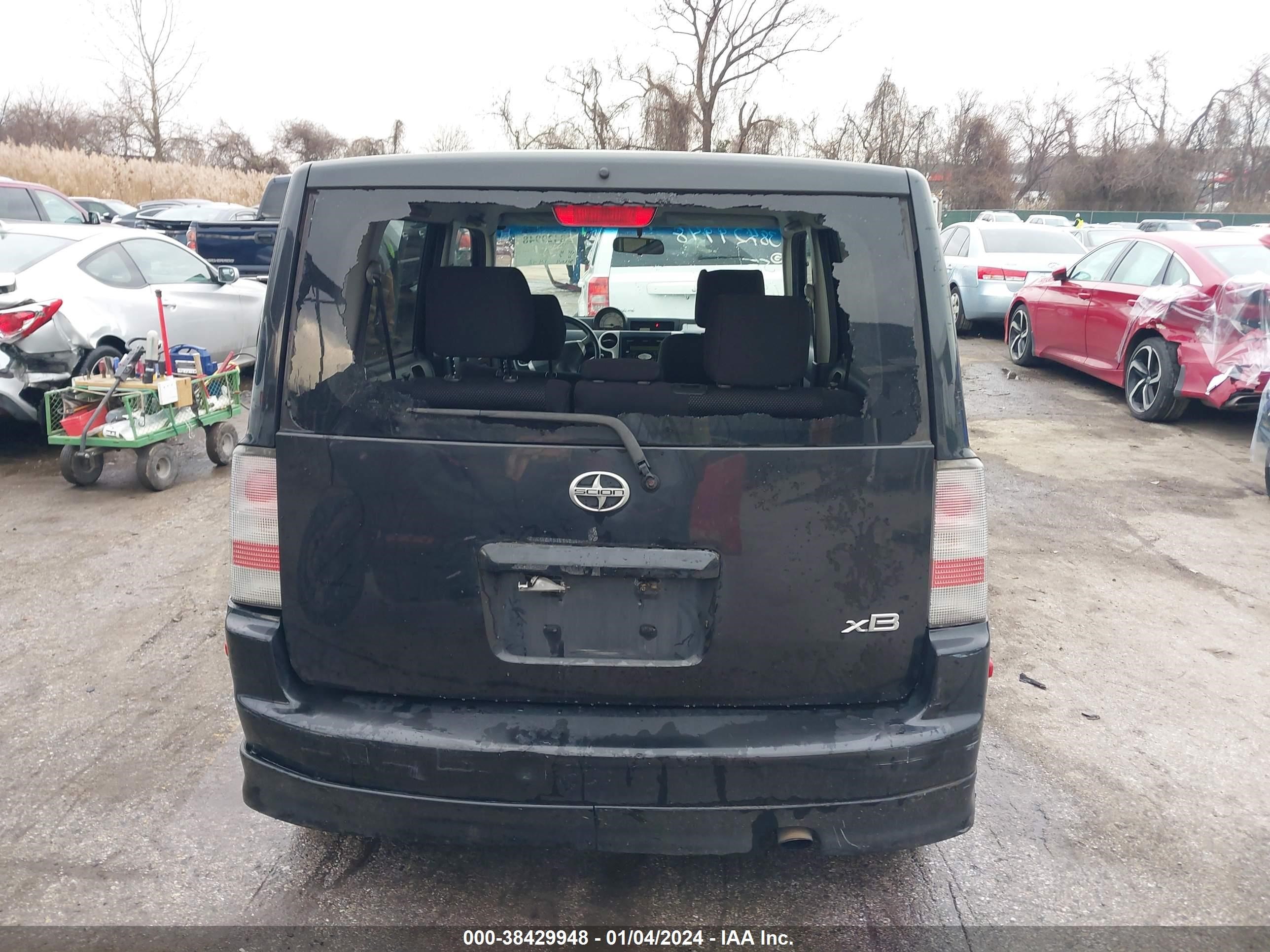 Photo 14 VIN: JTLKT324750177545 - SCION XB 