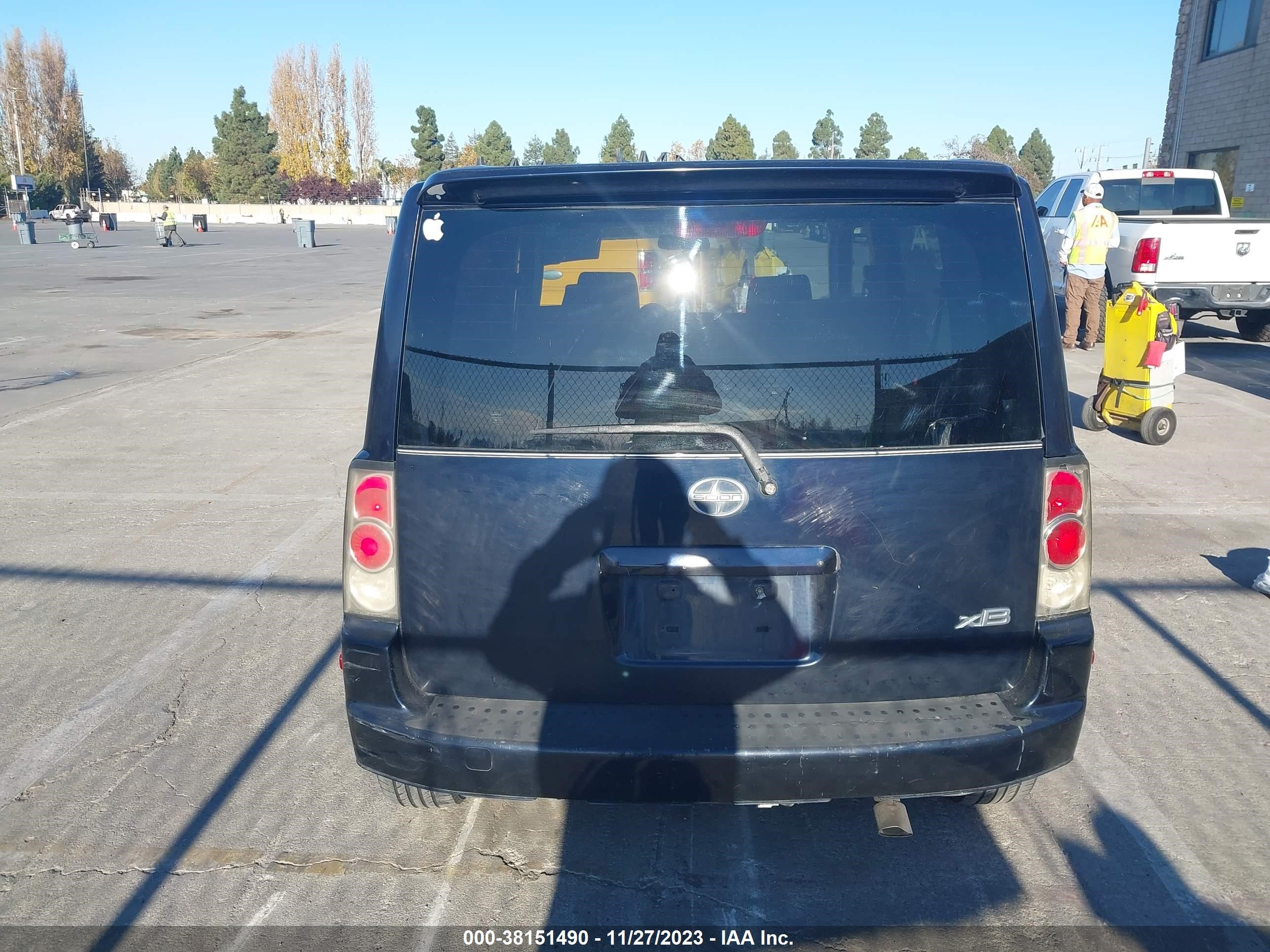 Photo 15 VIN: JTLKT324750181269 - SCION XB 