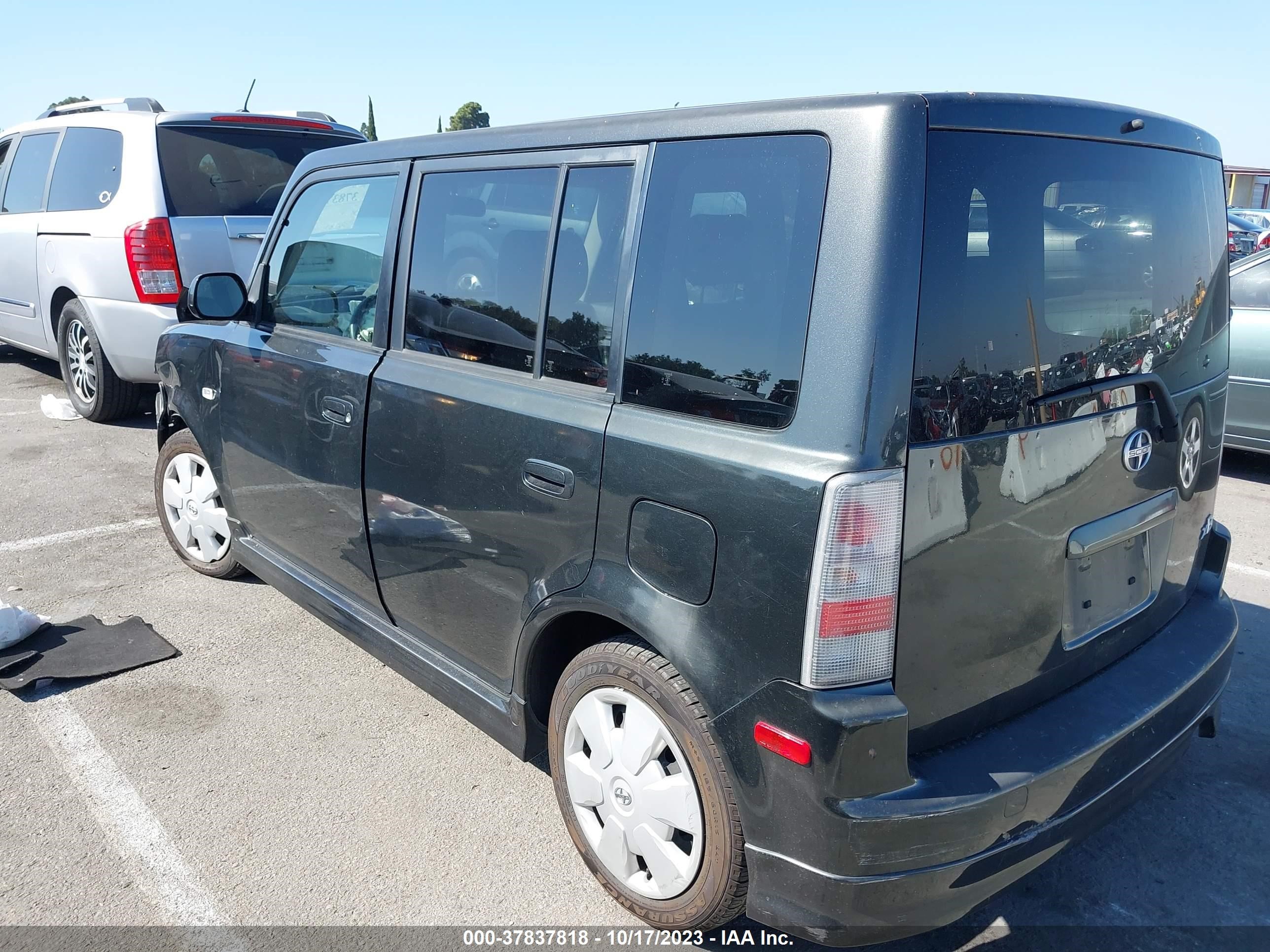 Photo 2 VIN: JTLKT324764068481 - SCION XB 