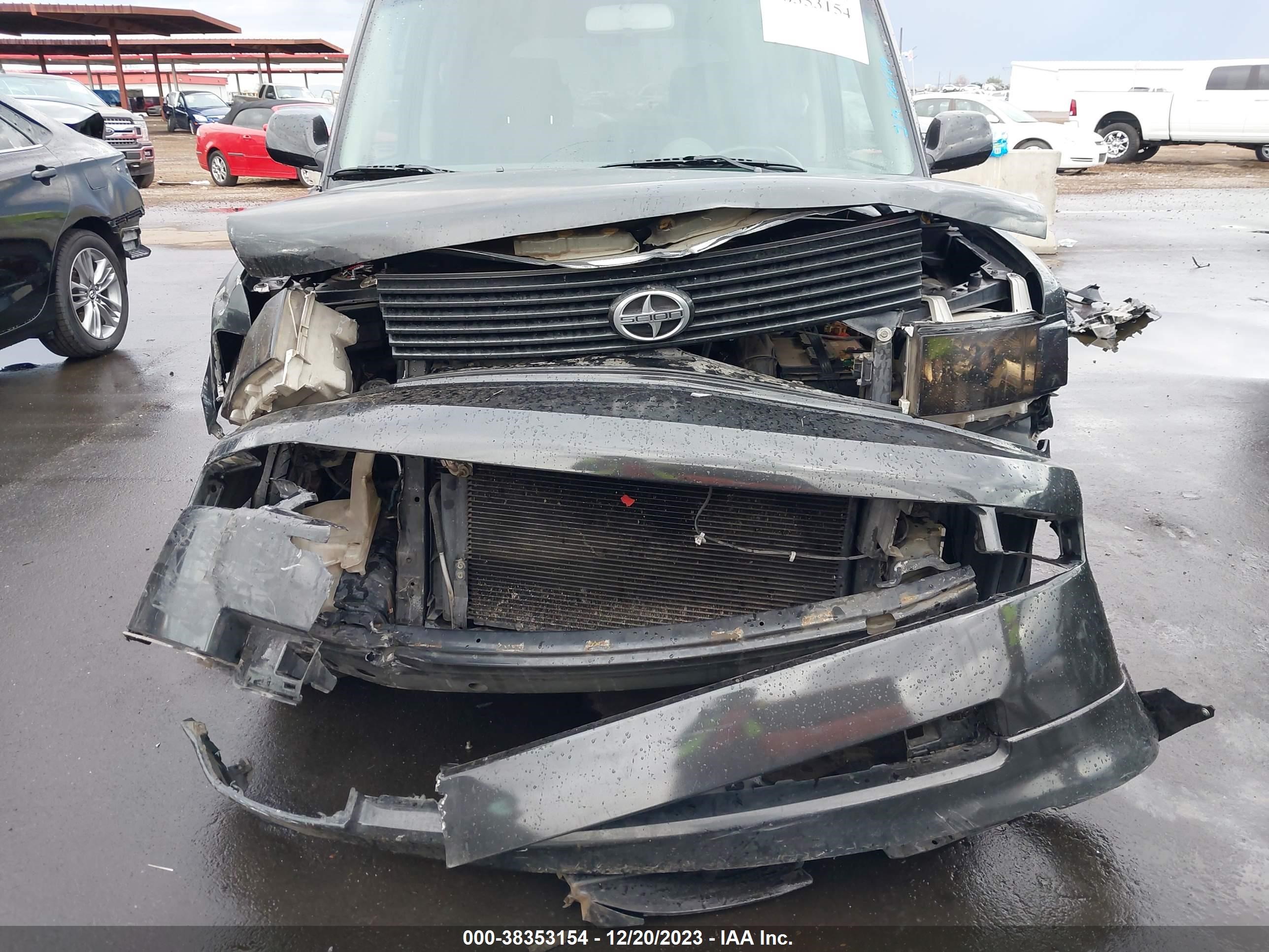 Photo 5 VIN: JTLKT324764099021 - SCION XB 