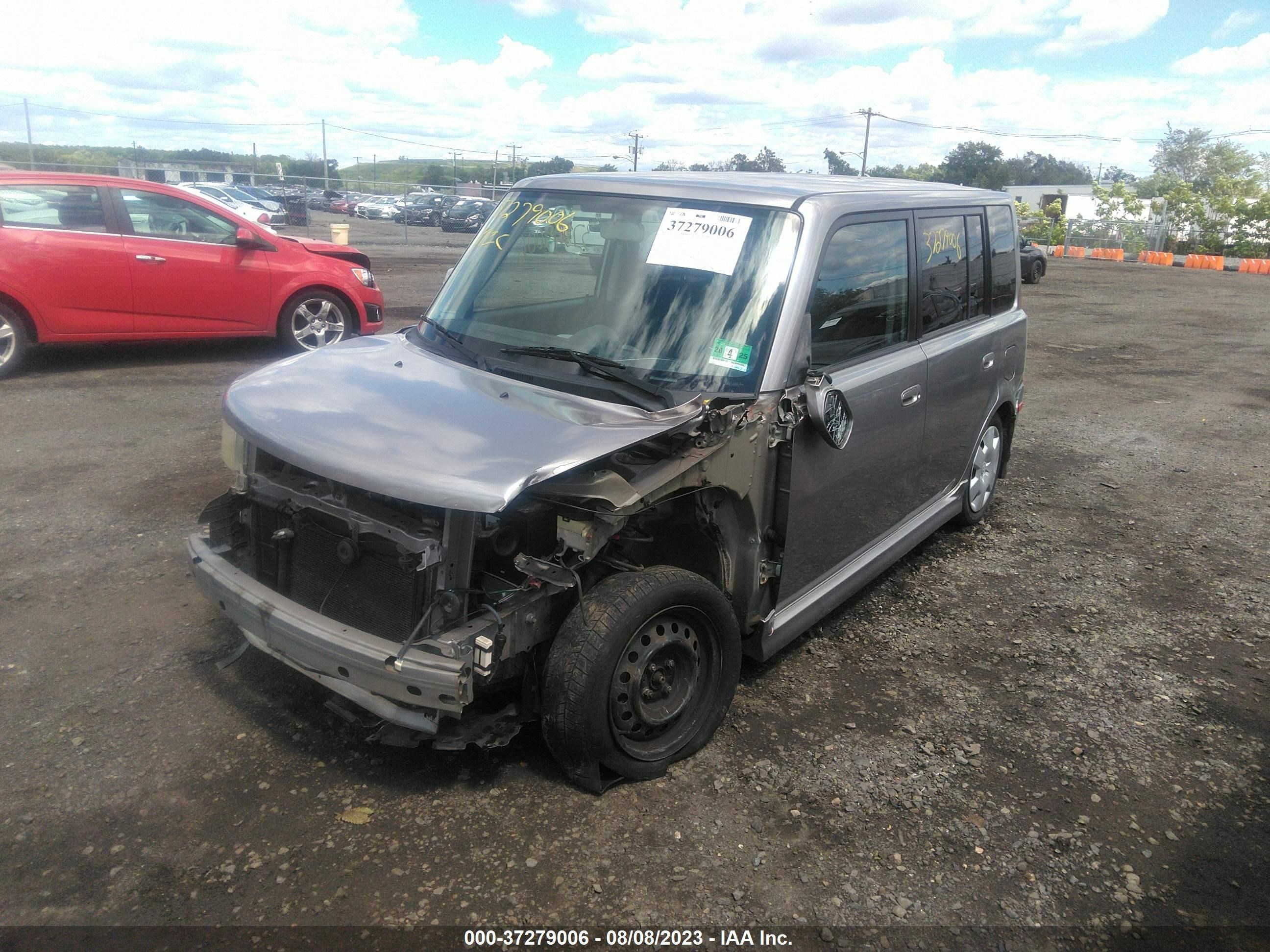 Photo 5 VIN: JTLKT324854008403 - SCION XB 