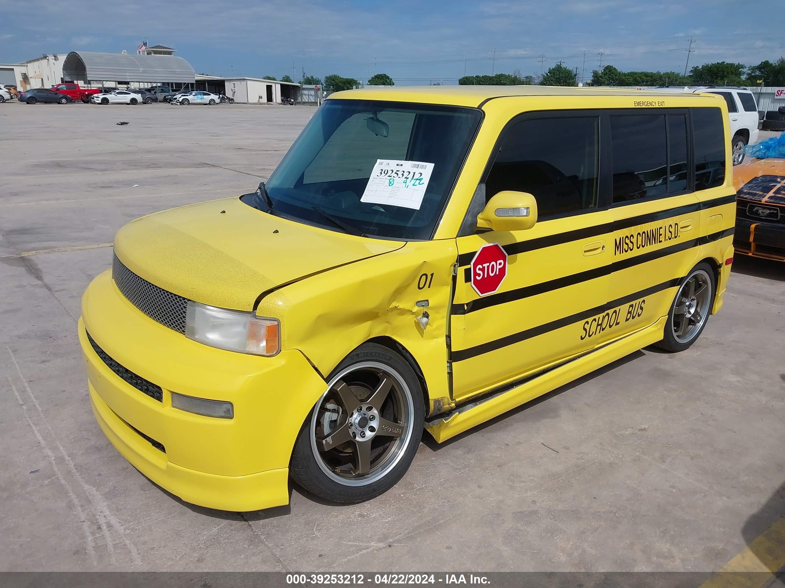 Photo 1 VIN: JTLKT324854015626 - SCION XB 