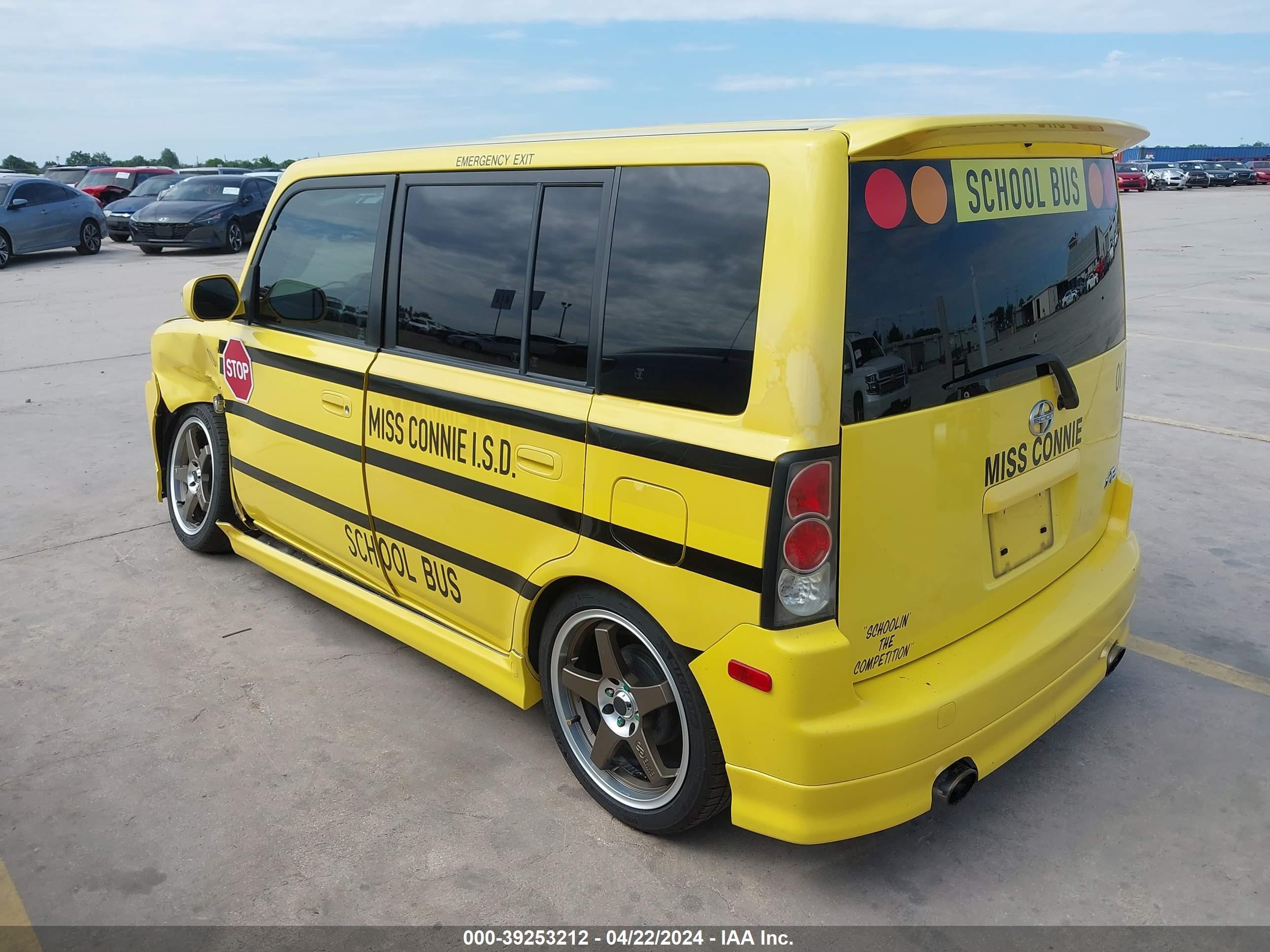 Photo 2 VIN: JTLKT324854015626 - SCION XB 