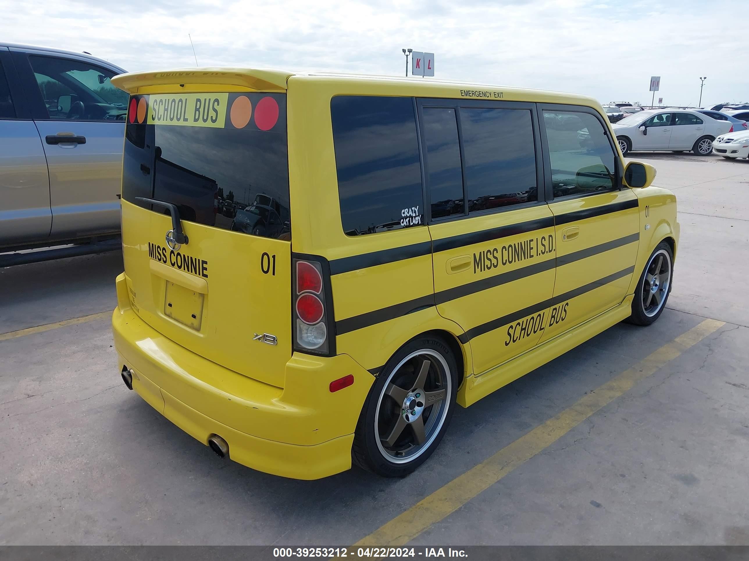 Photo 3 VIN: JTLKT324854015626 - SCION XB 