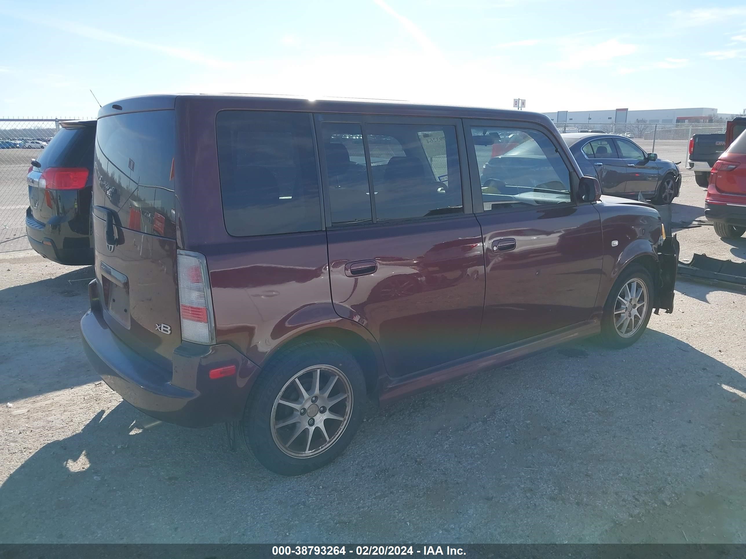 Photo 3 VIN: JTLKT324864041693 - SCION XB 