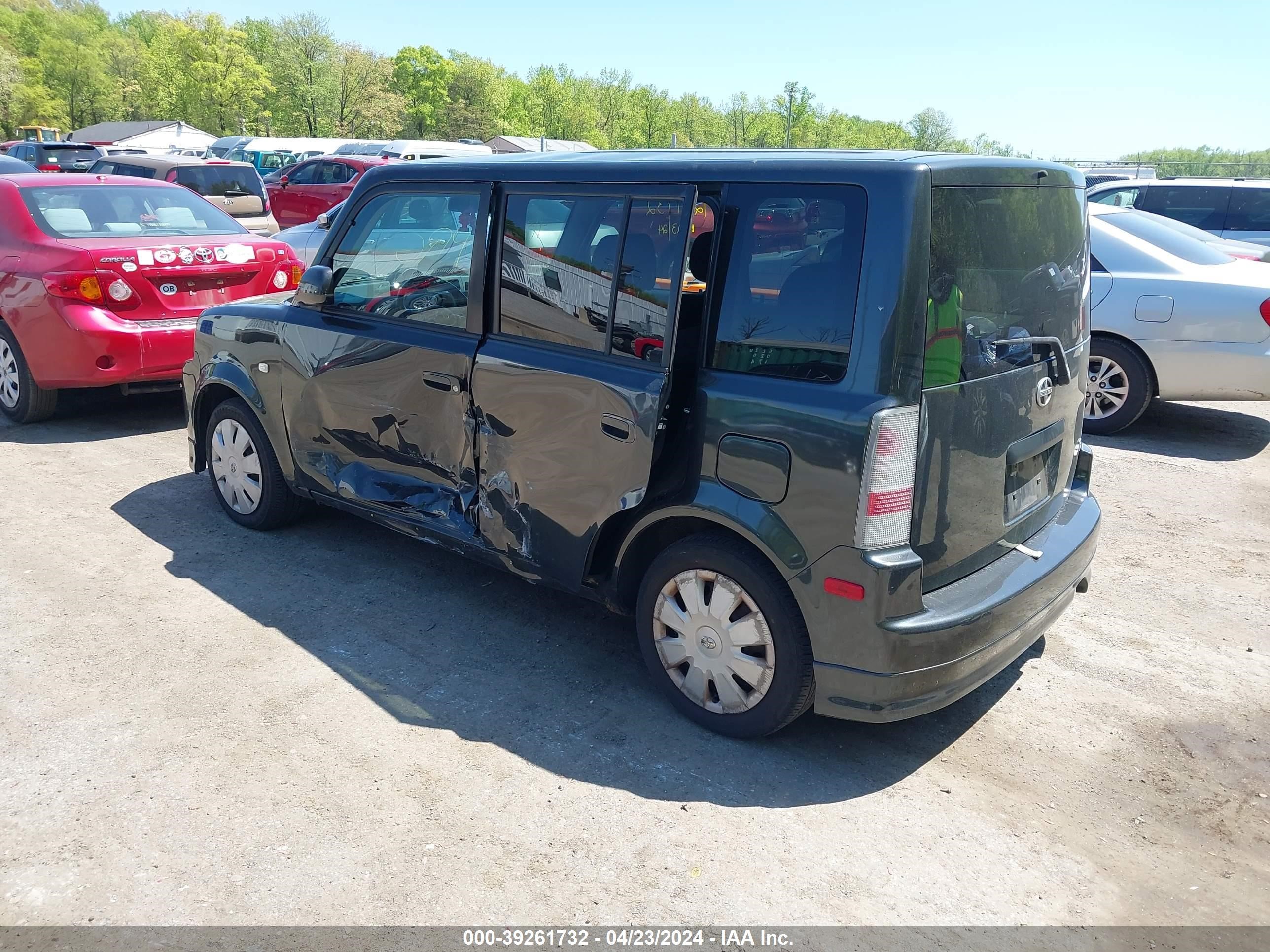 Photo 2 VIN: JTLKT324864063595 - SCION XB 