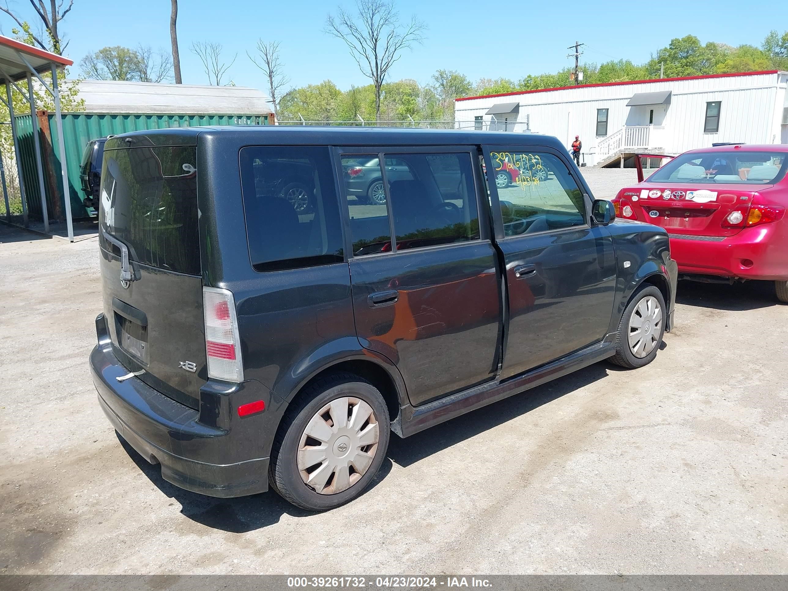 Photo 3 VIN: JTLKT324864063595 - SCION XB 