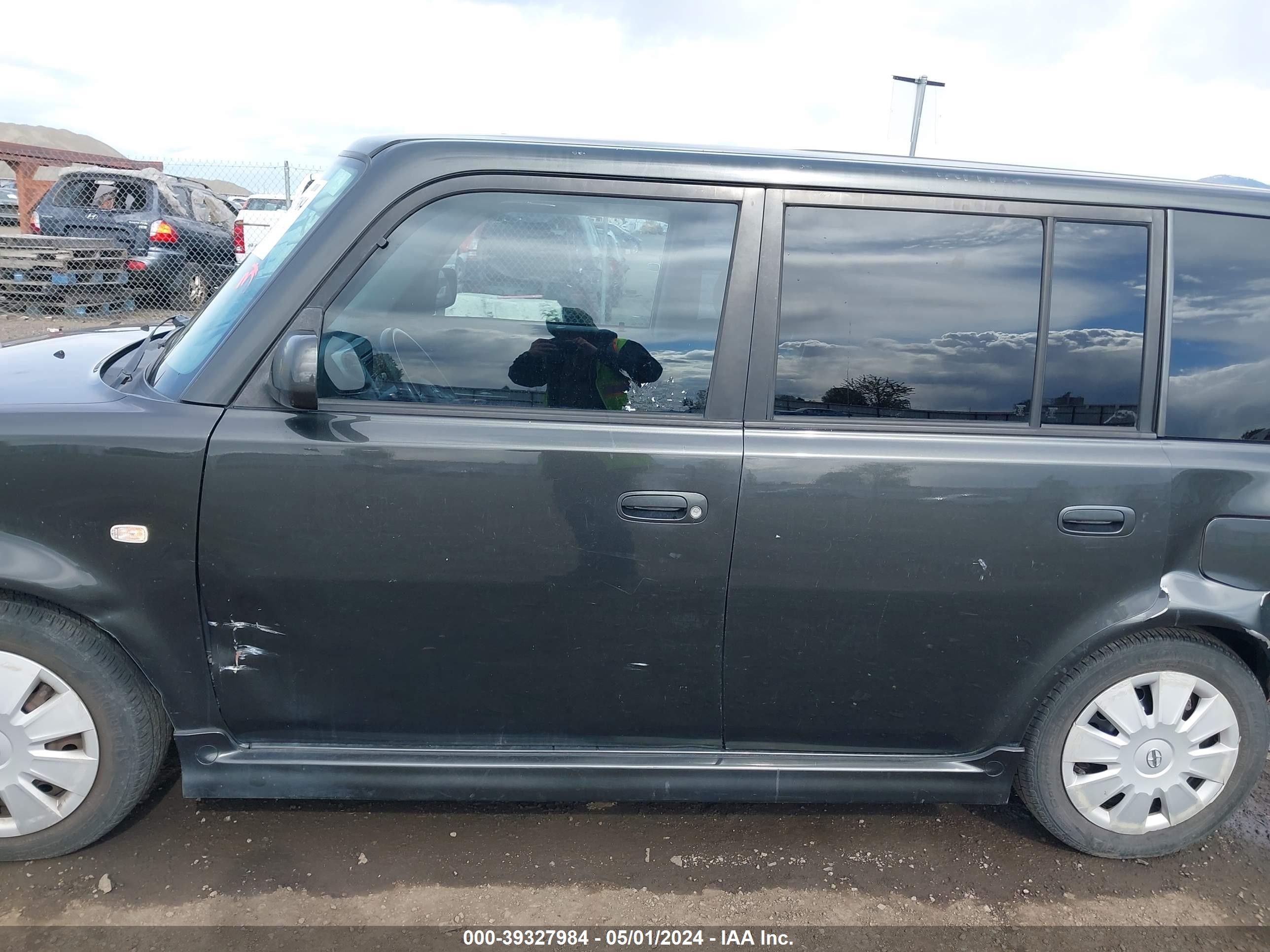 Photo 14 VIN: JTLKT324864079926 - SCION XB 